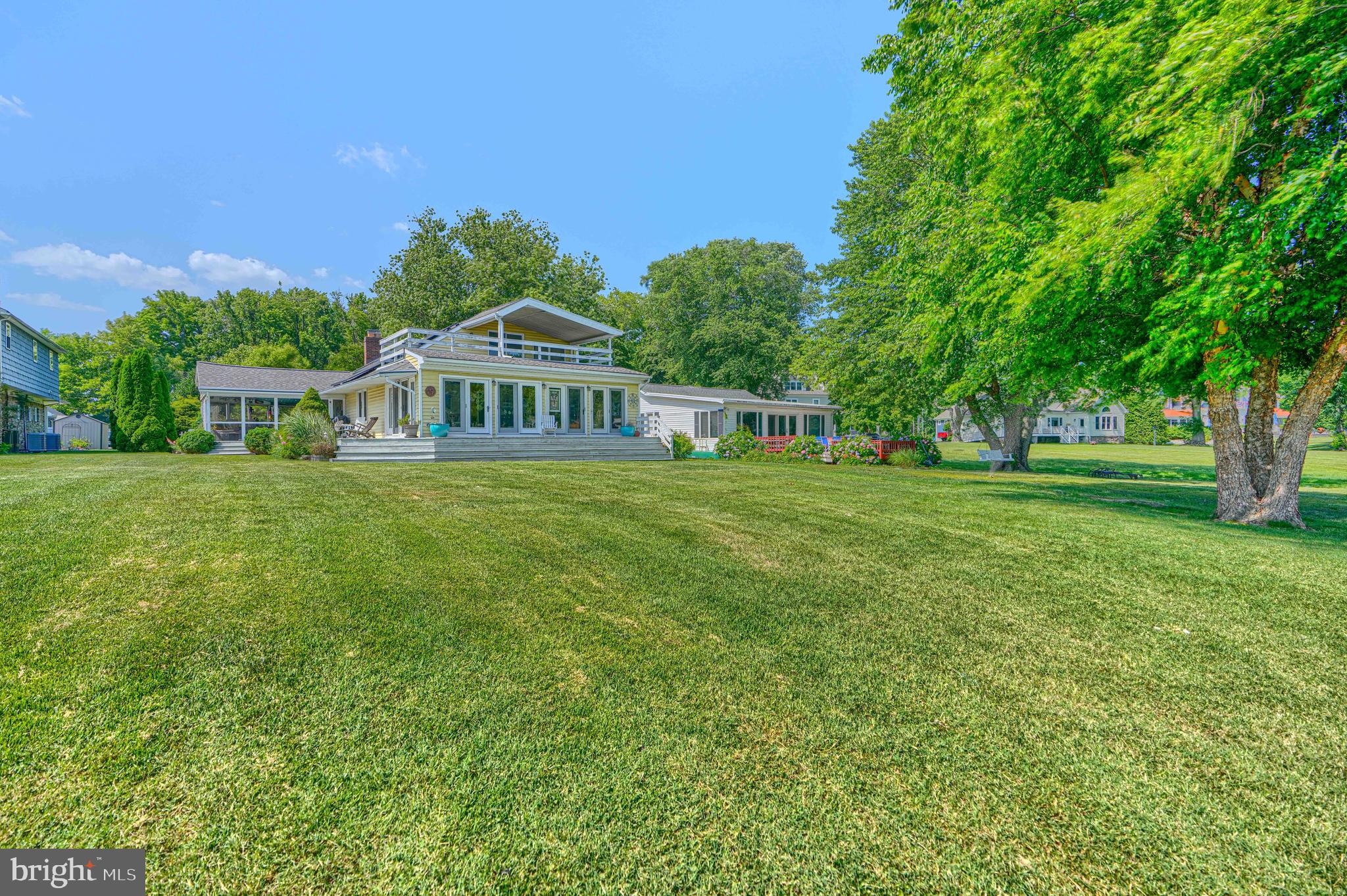 MIDDLE RIVER - Residential