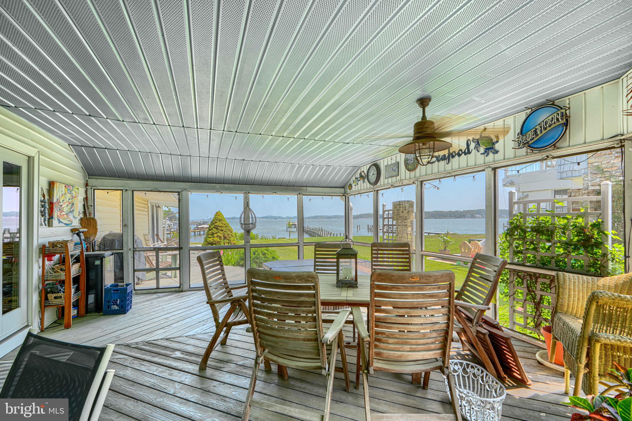 MIDDLE RIVER - Residential