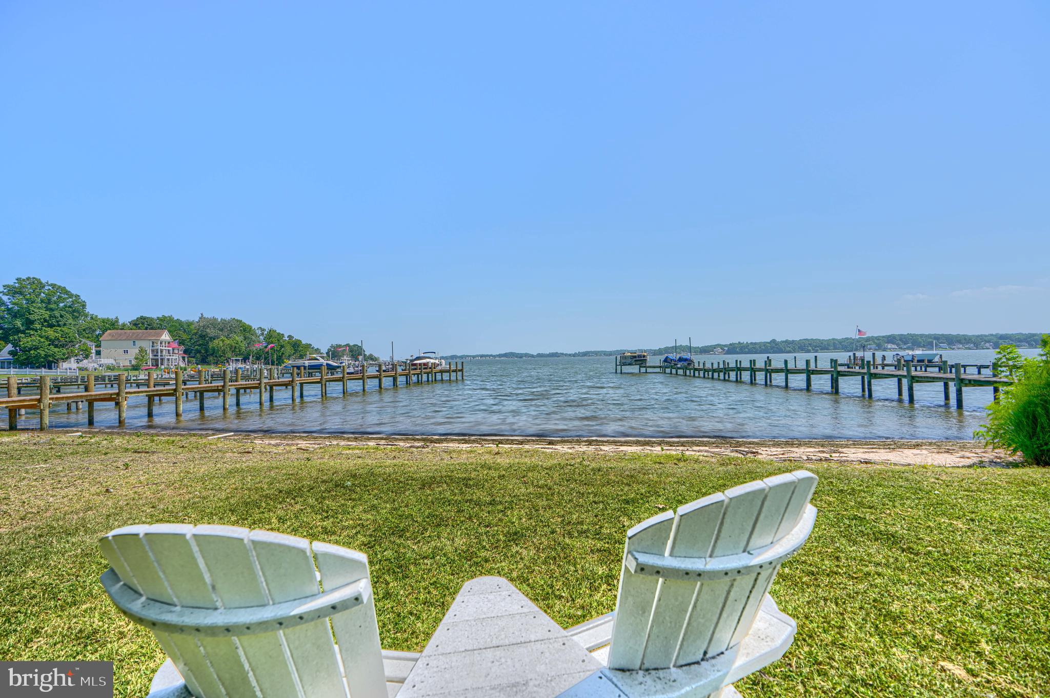 MIDDLE RIVER - Residential
