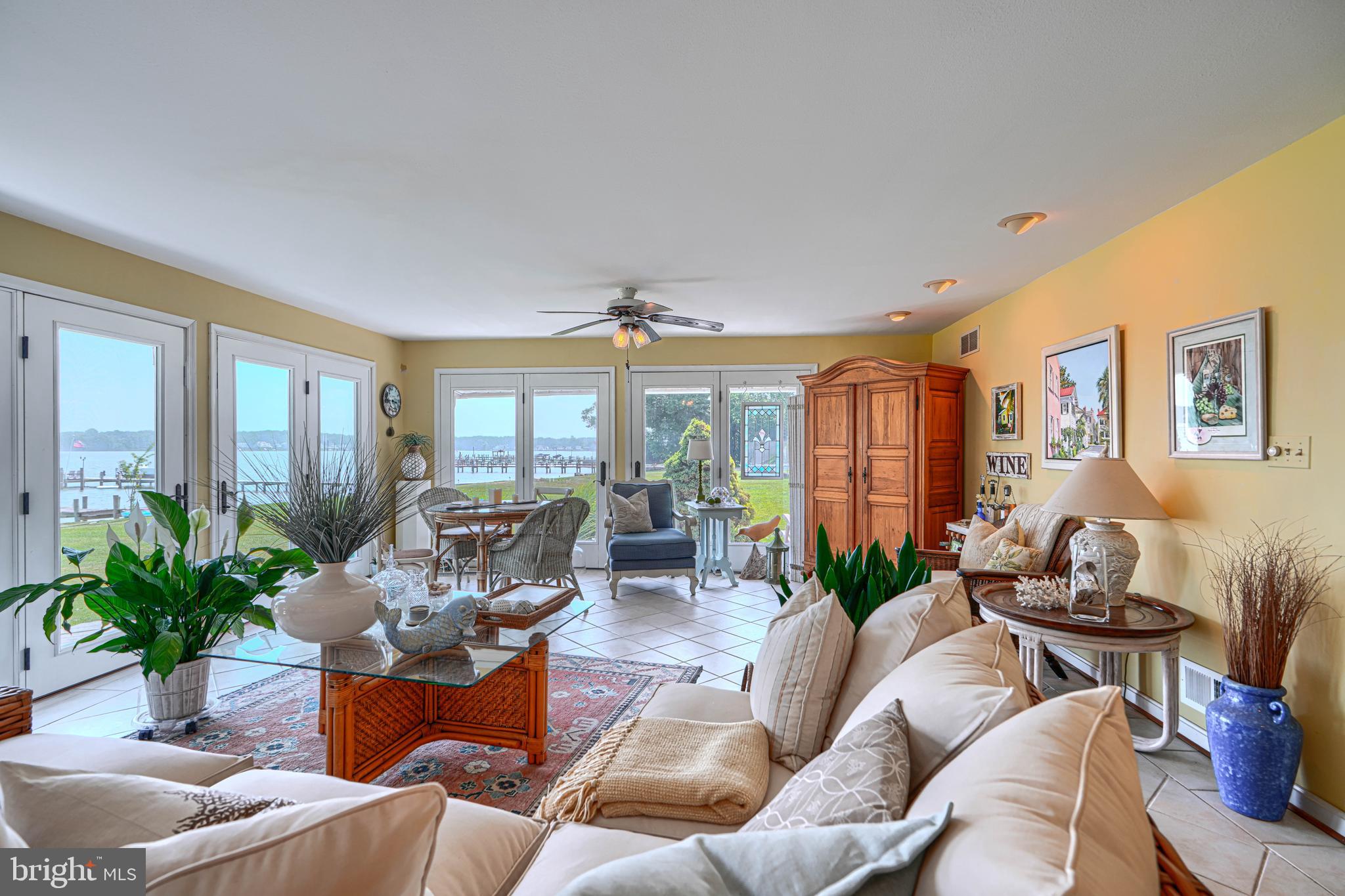 MIDDLE RIVER - Residential