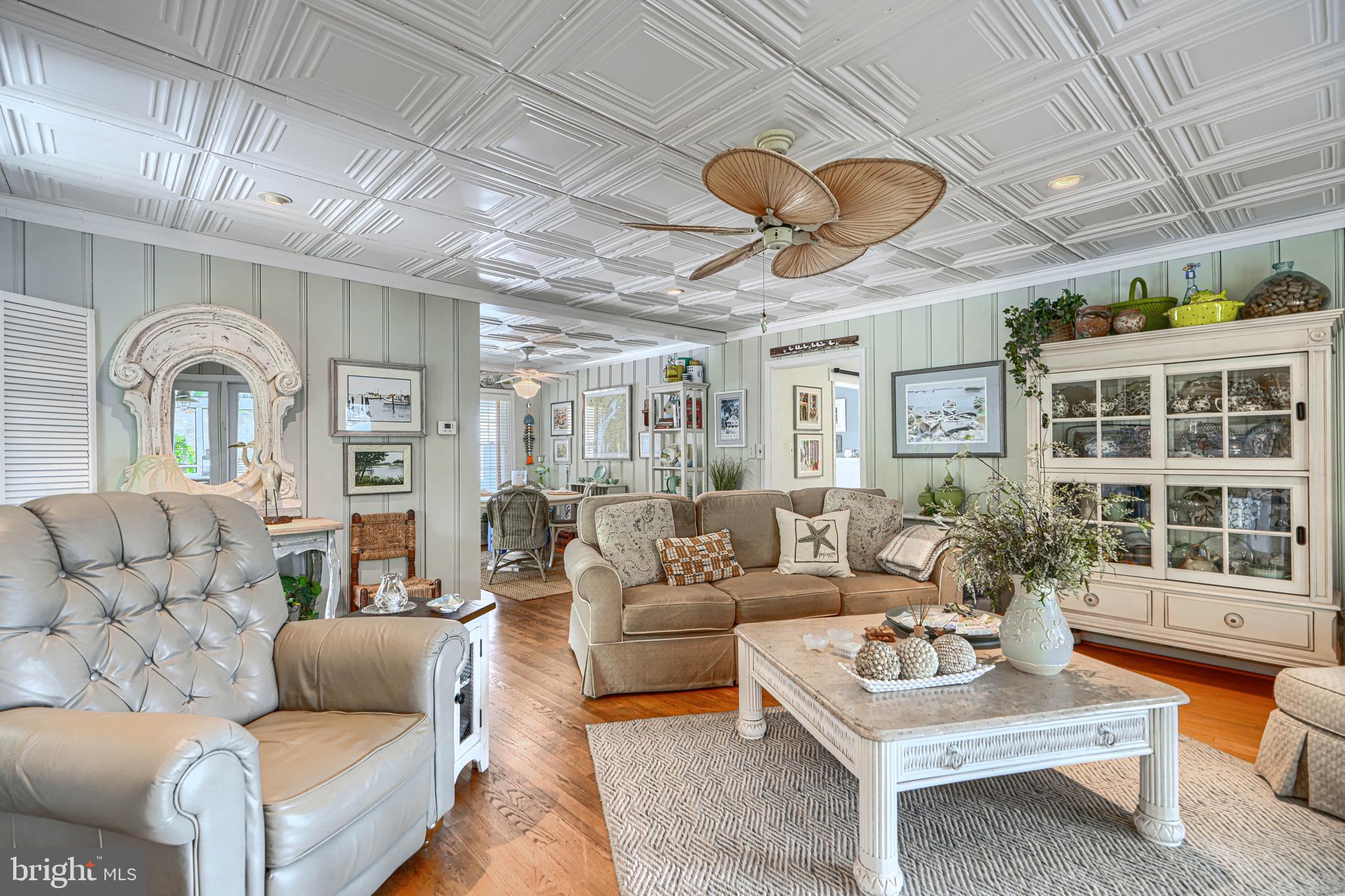 MIDDLE RIVER - Residential