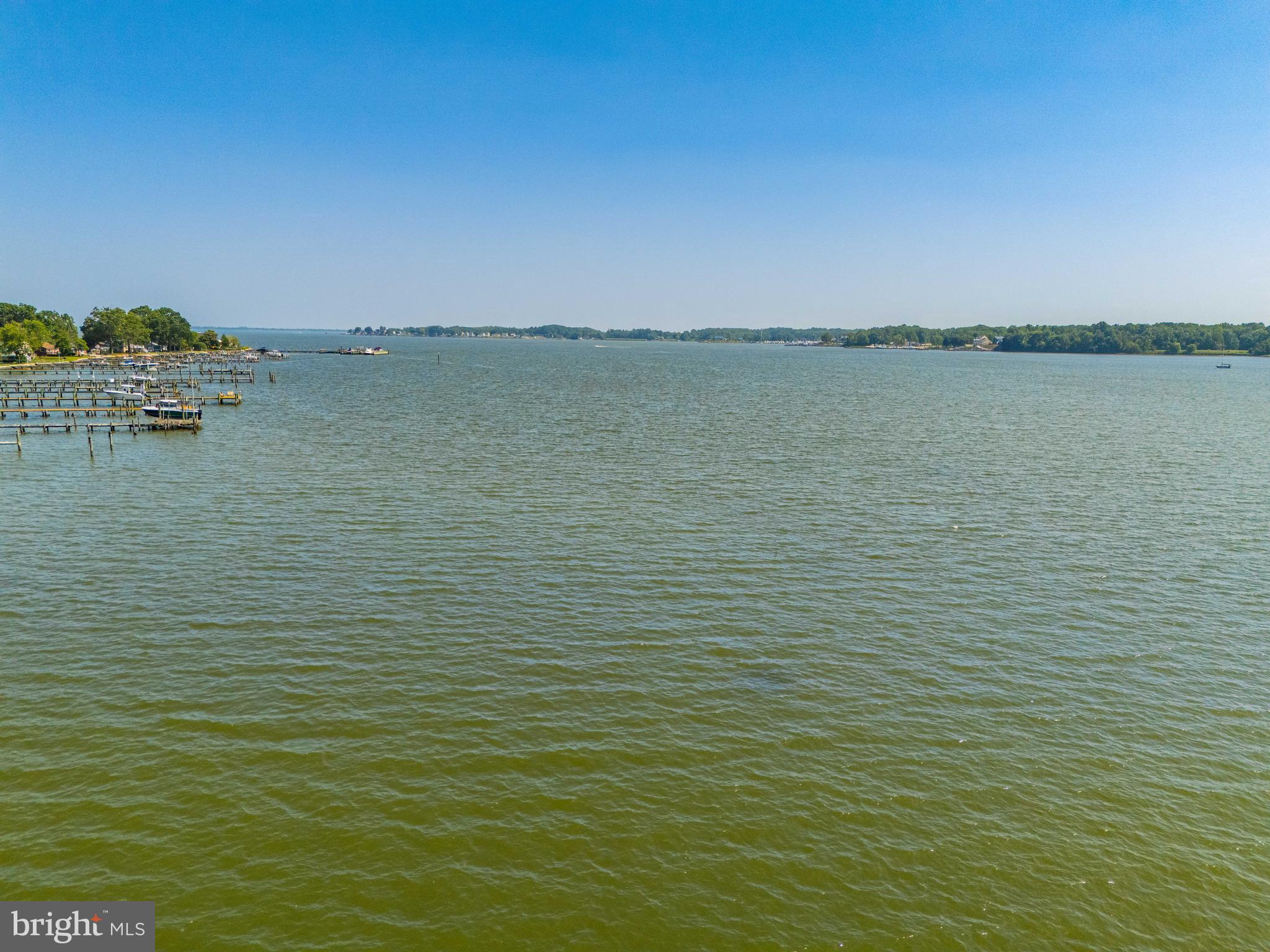 MIDDLE RIVER - Residential