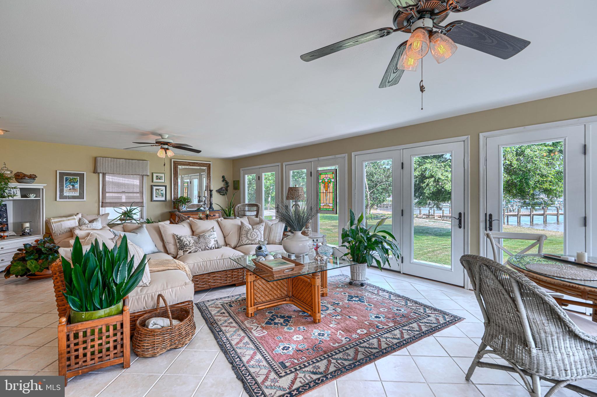 MIDDLE RIVER - Residential