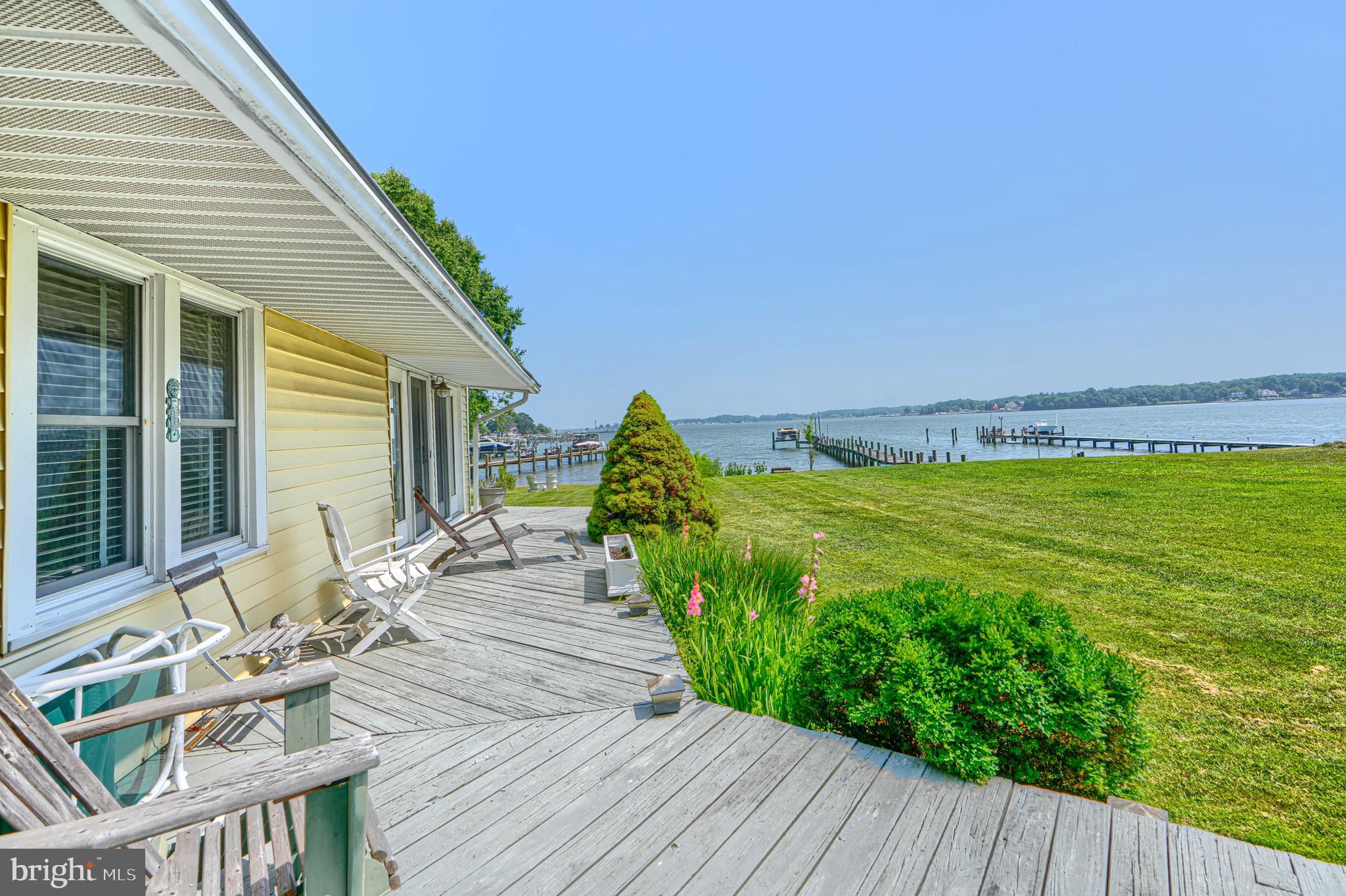 MIDDLE RIVER - Residential
