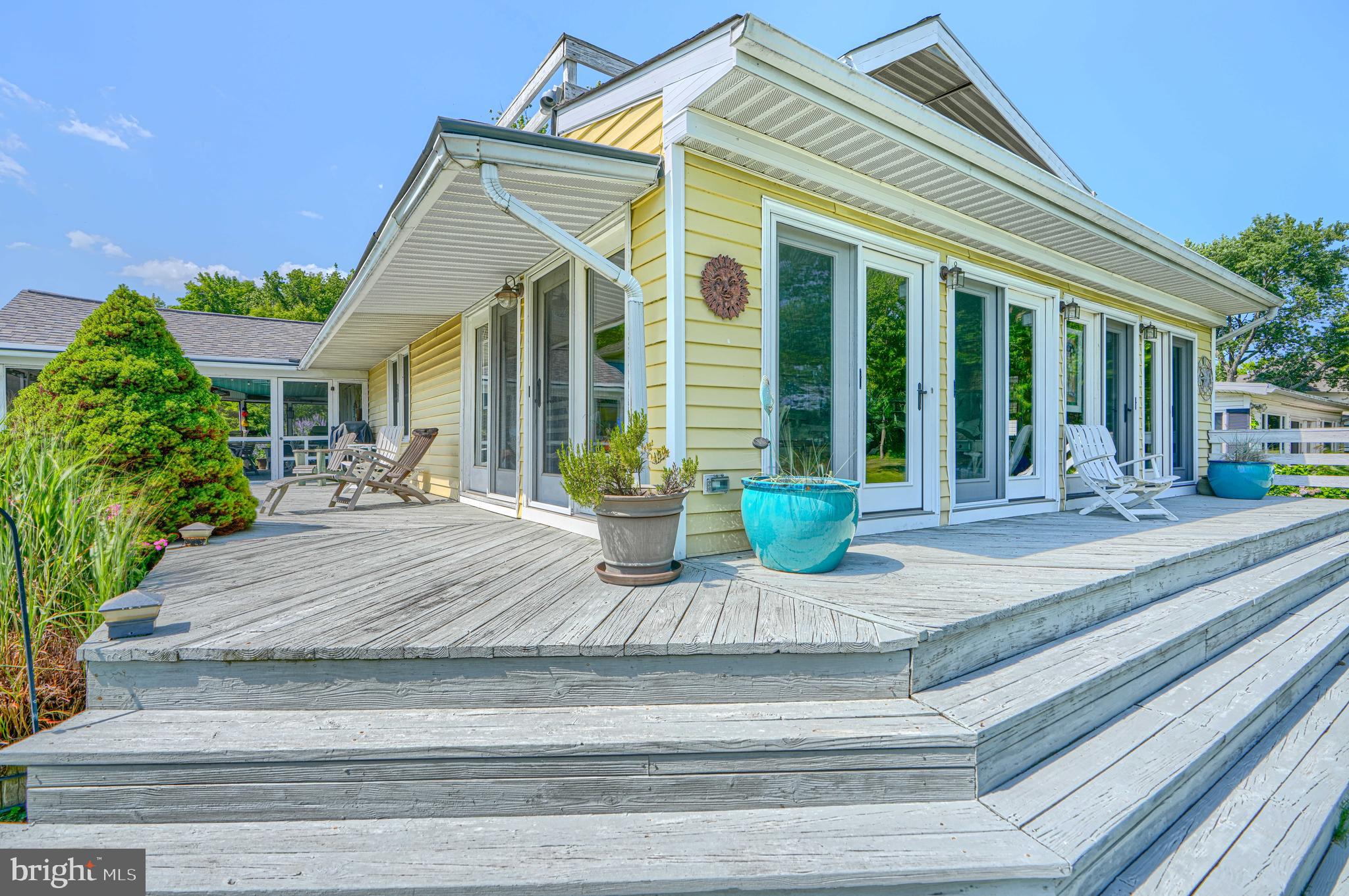 MIDDLE RIVER - Residential