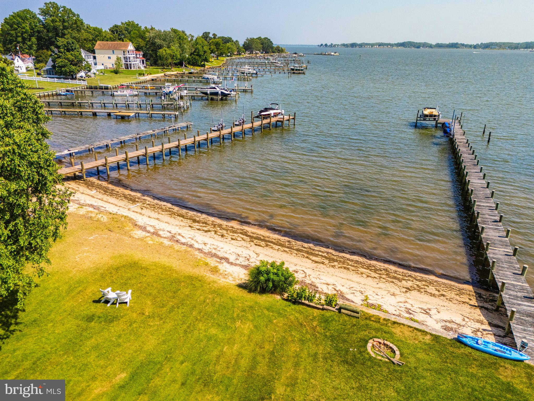 MIDDLE RIVER - Residential