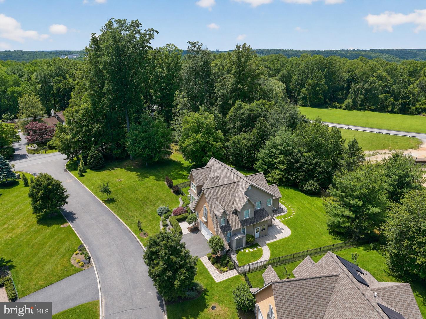 KENMORE WOODS - Residential