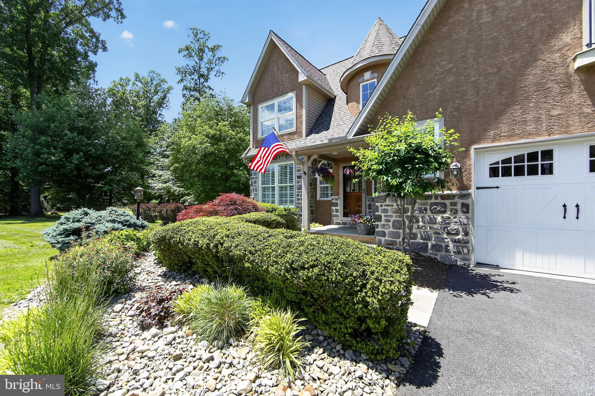 KENMORE WOODS - Residential