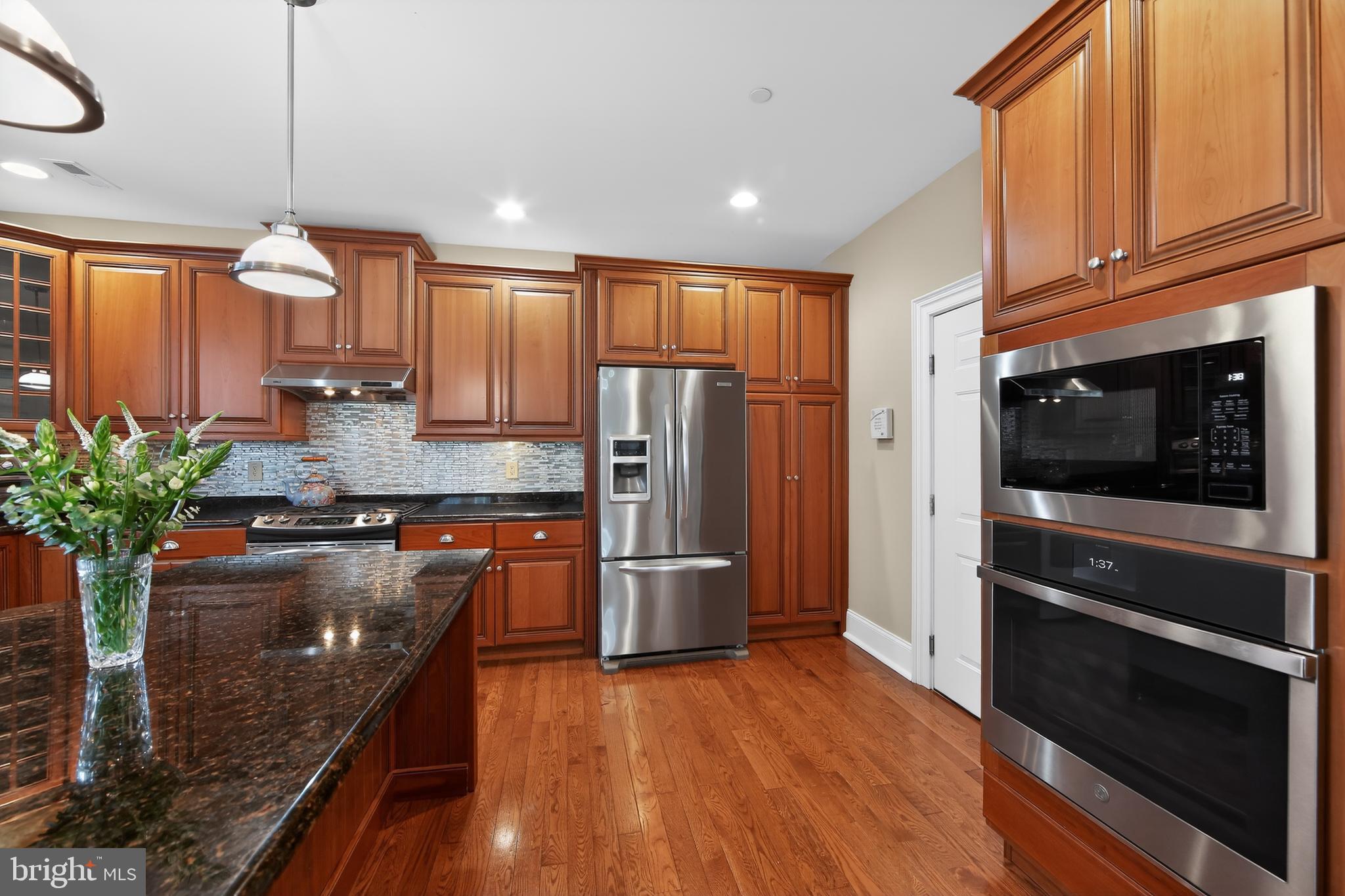 KENMORE WOODS - Residential