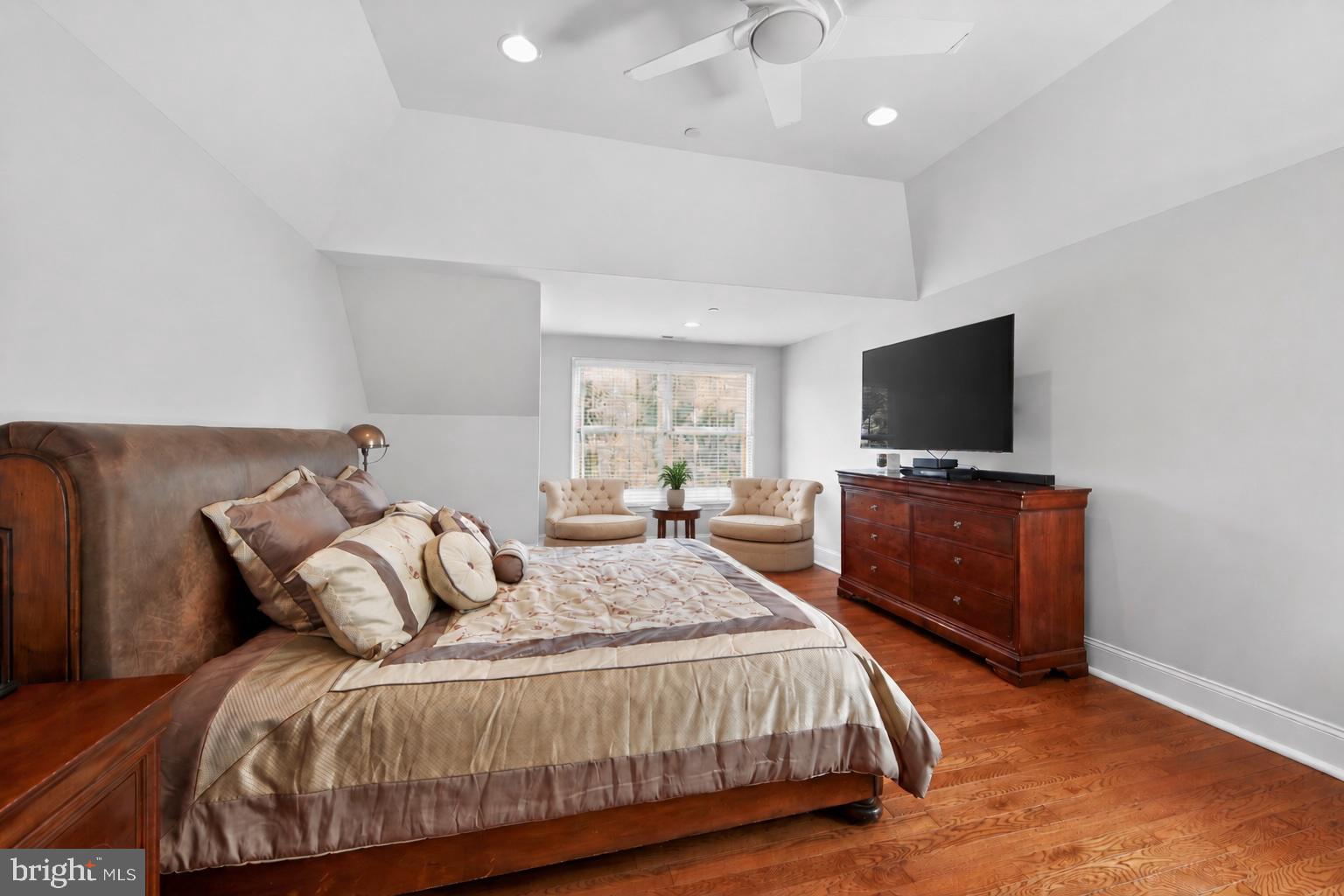 KENMORE WOODS - Residential