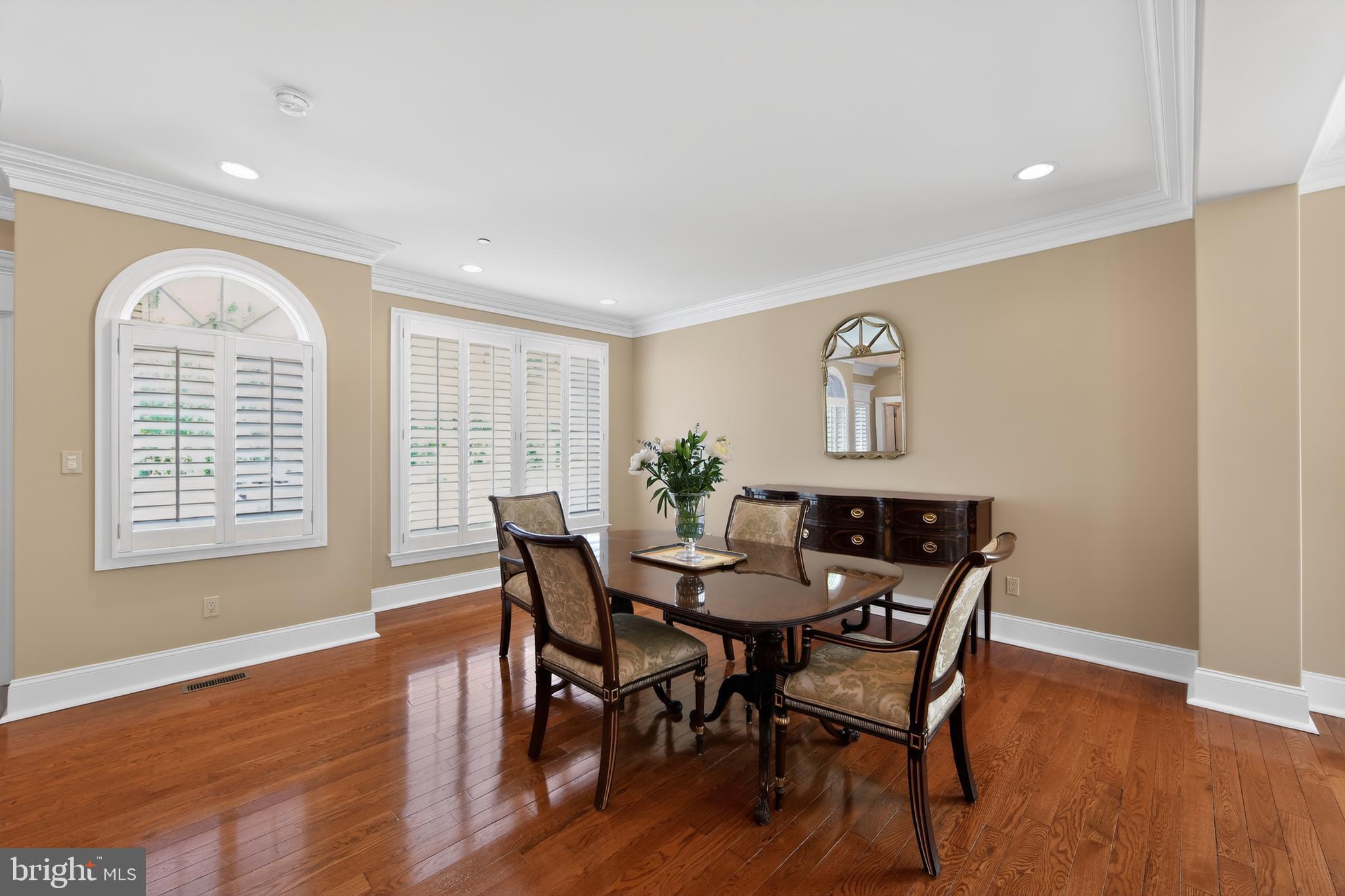 KENMORE WOODS - Residential