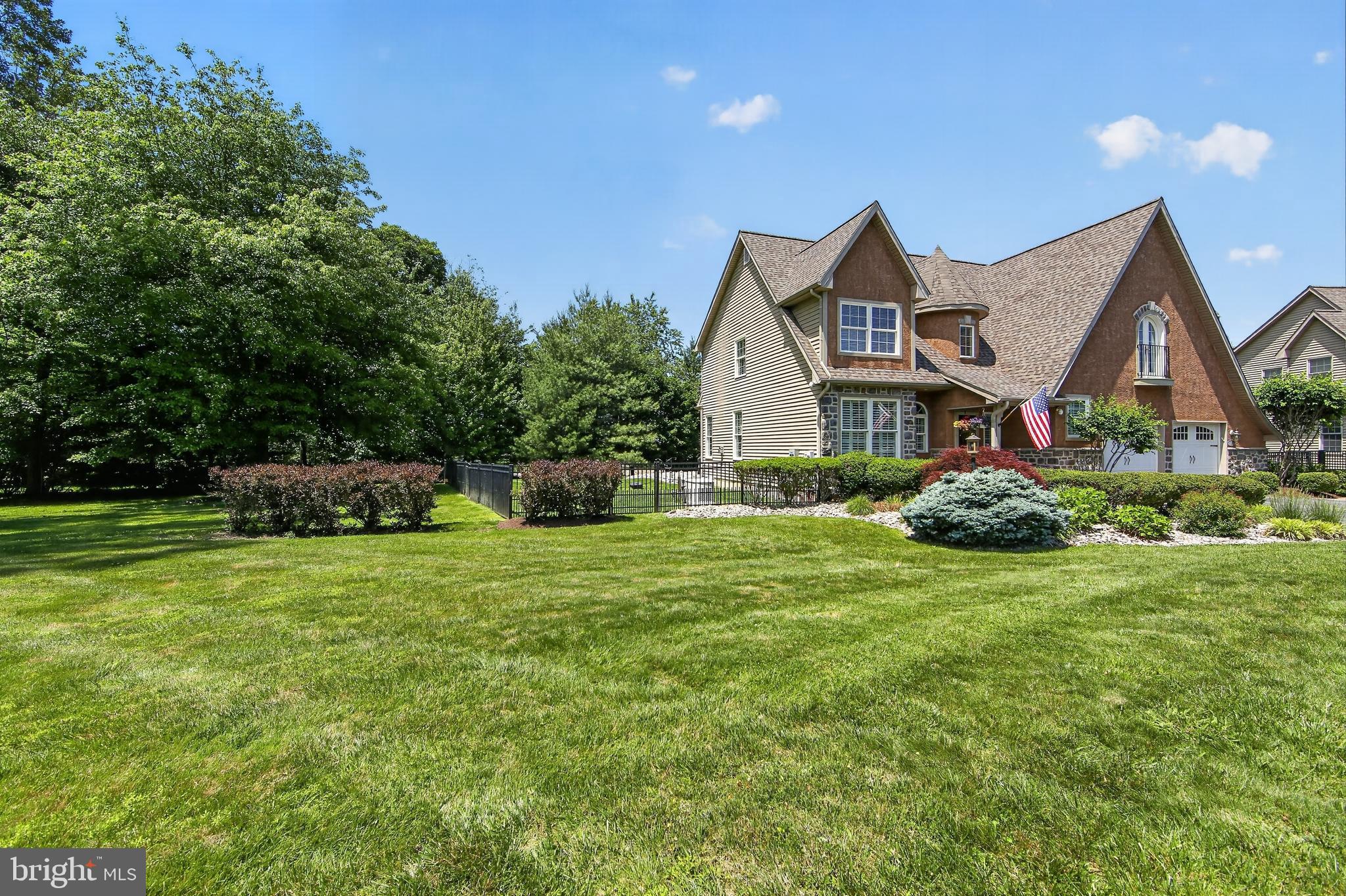 KENMORE WOODS - Residential