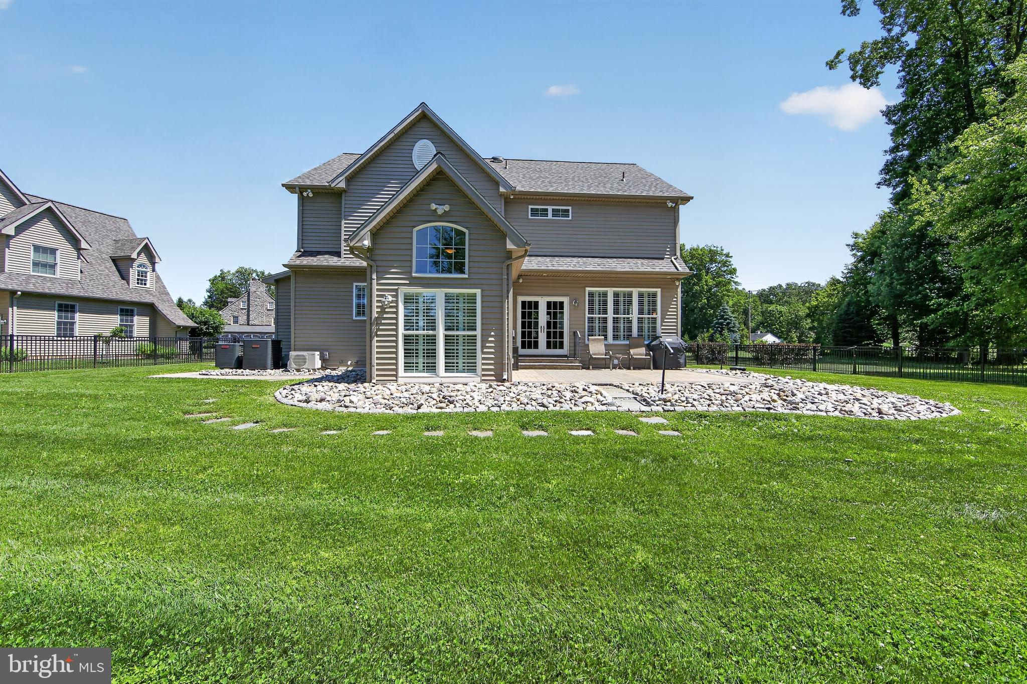 KENMORE WOODS - Residential
