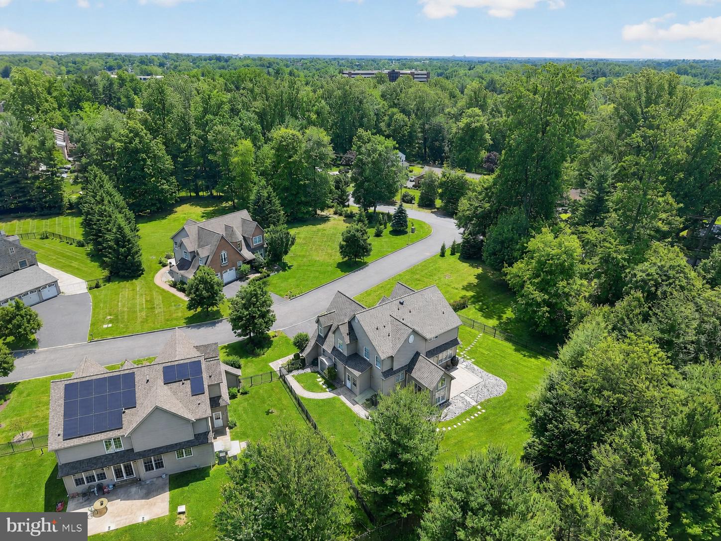 KENMORE WOODS - Residential