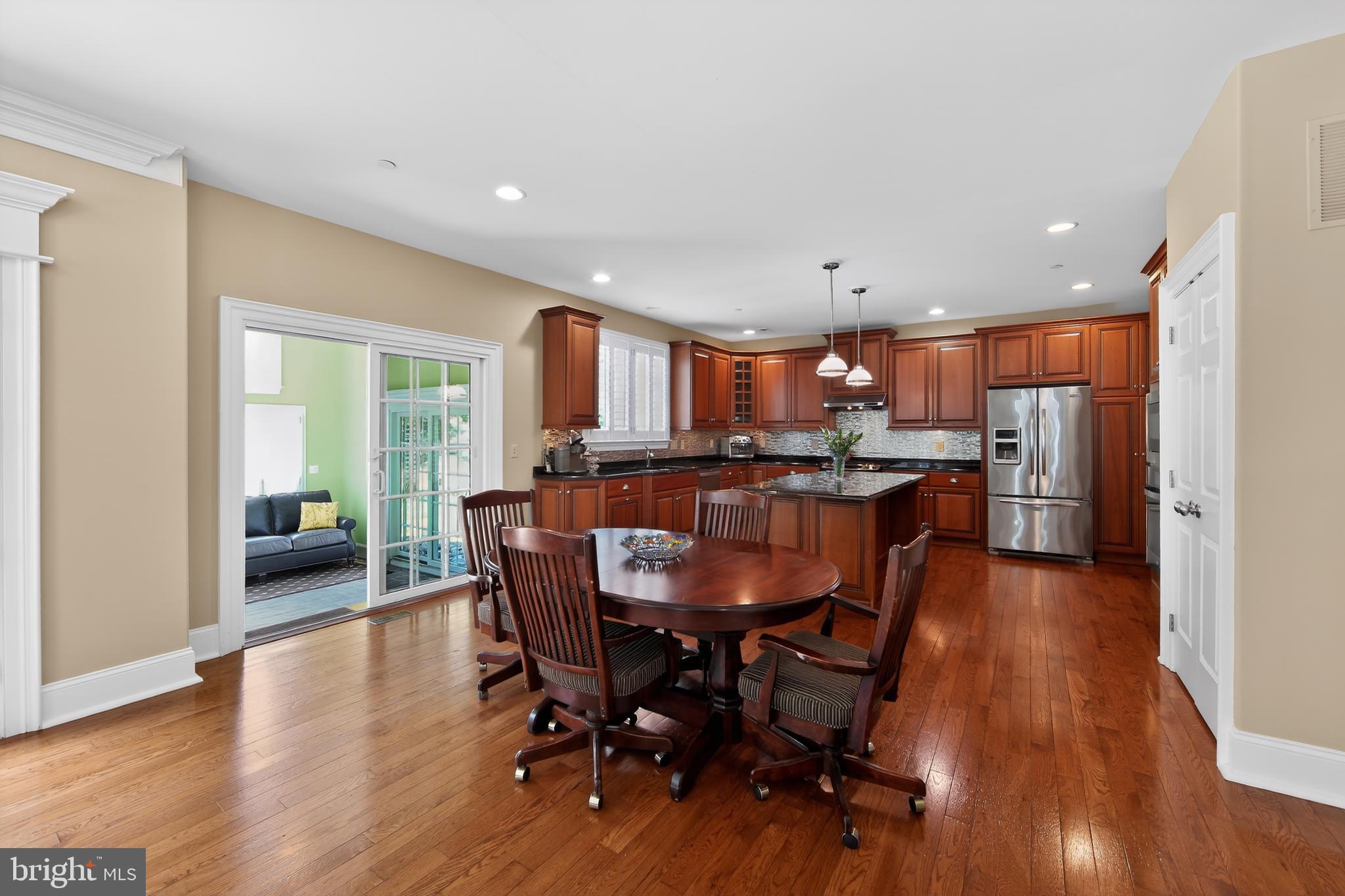 KENMORE WOODS - Residential