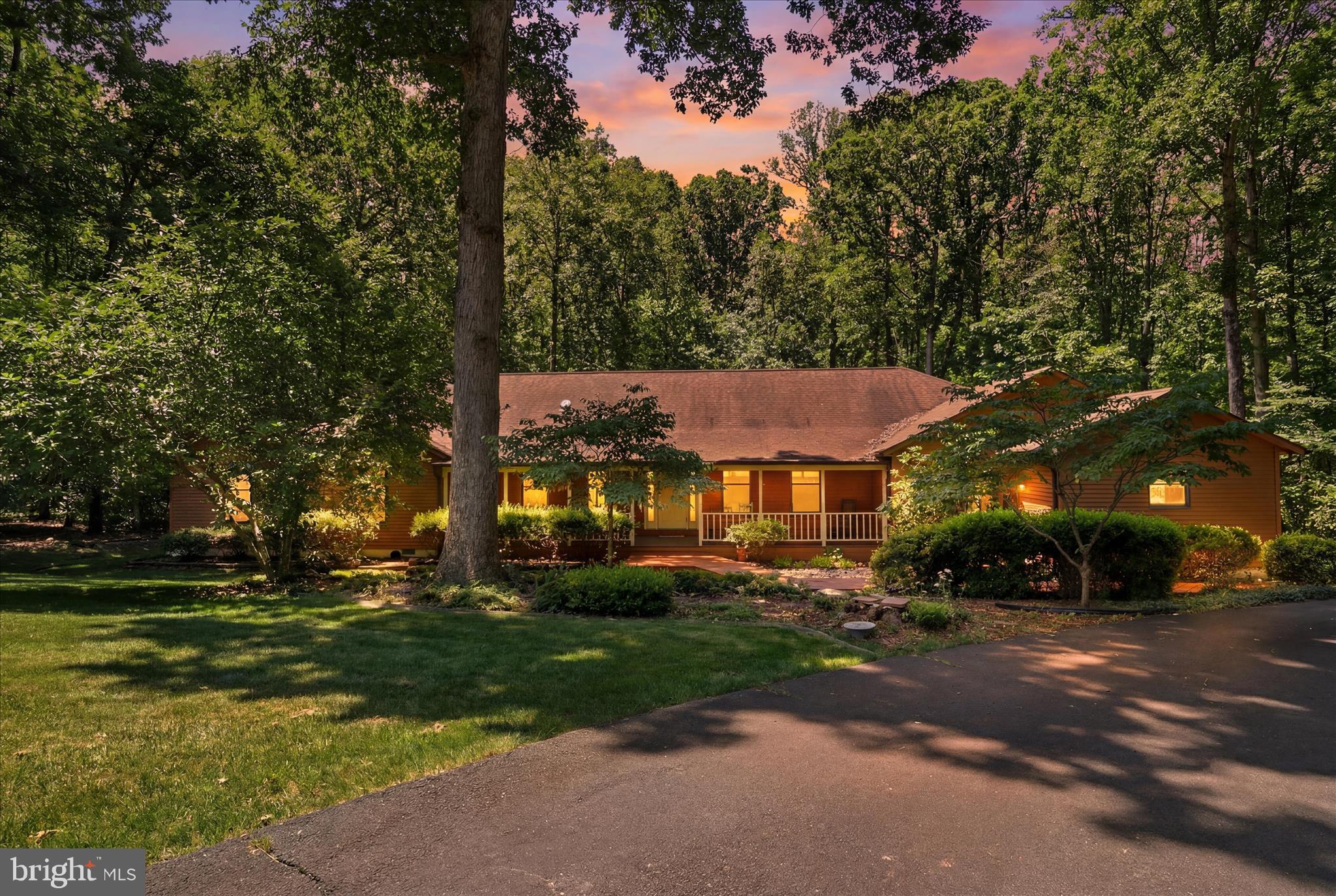 FOREST HILLS - Residential