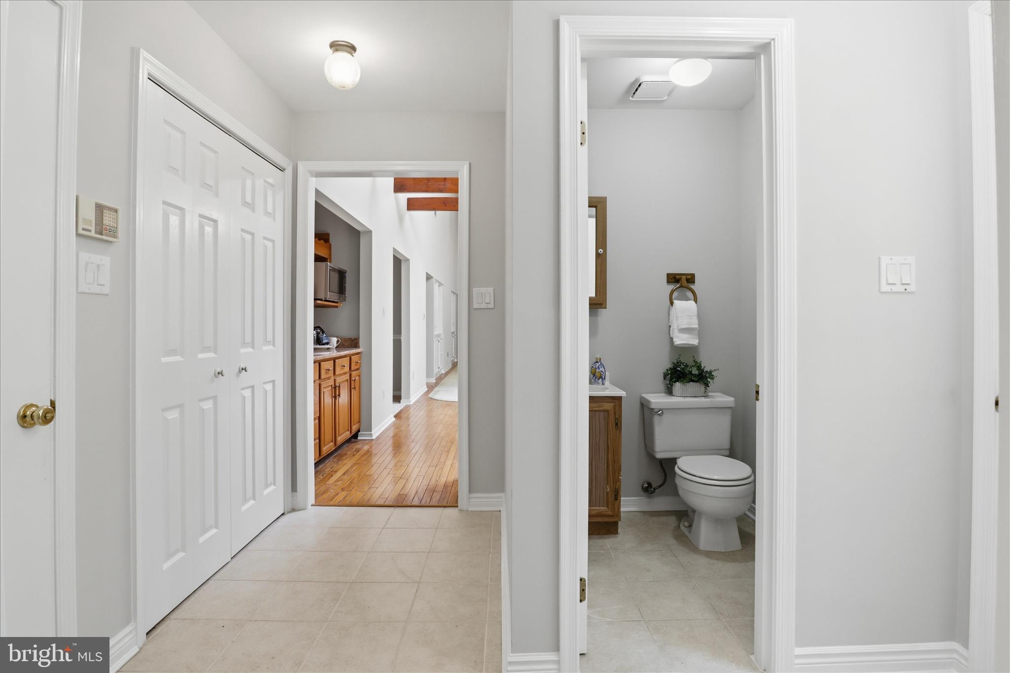 FOREST HILLS - Residential