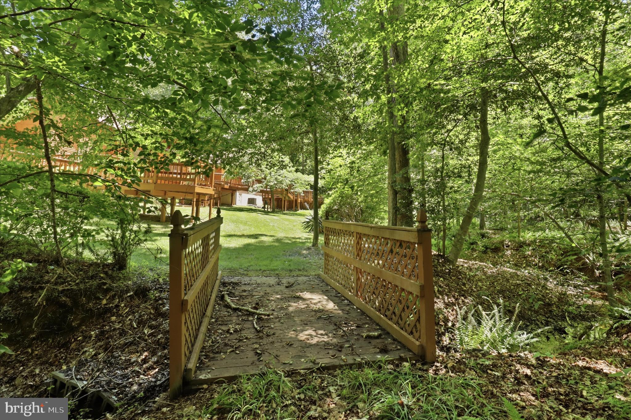 FOREST HILLS - Residential