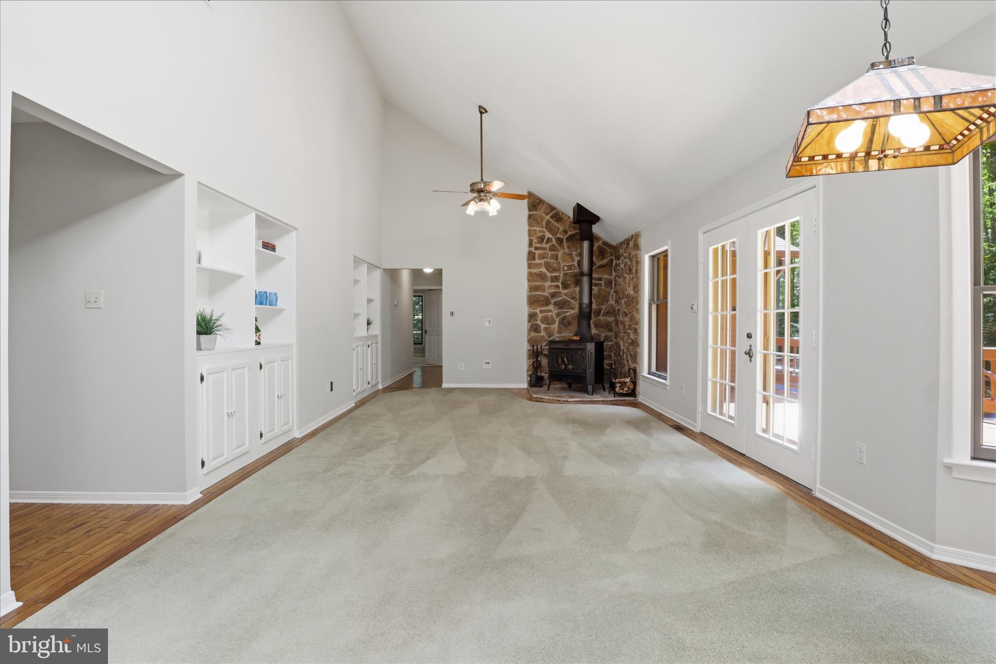 FOREST HILLS - Residential