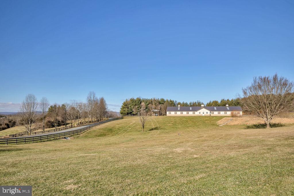 HUTCHISON - Residential