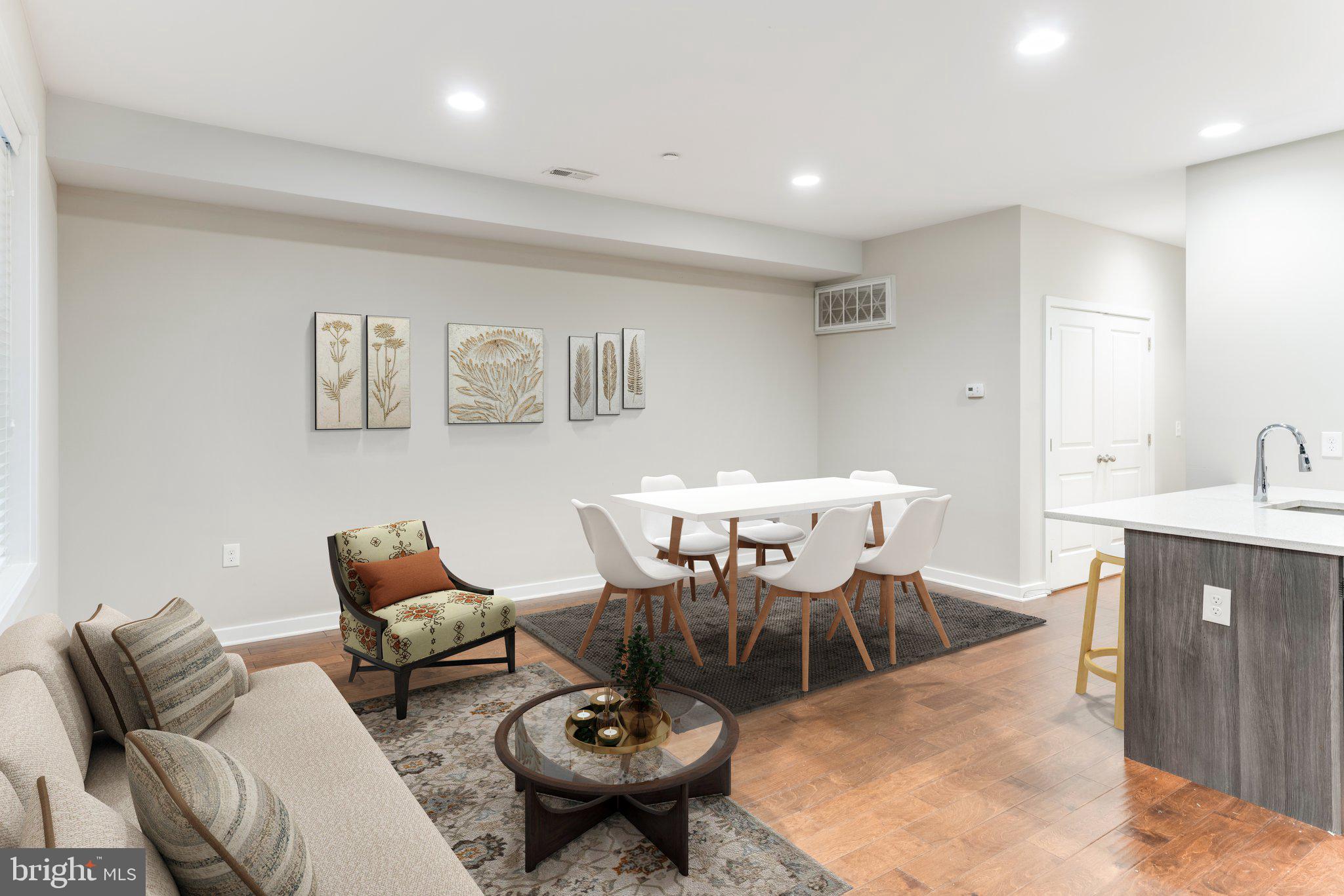 OLDE KENSINGTON - Residential Lease