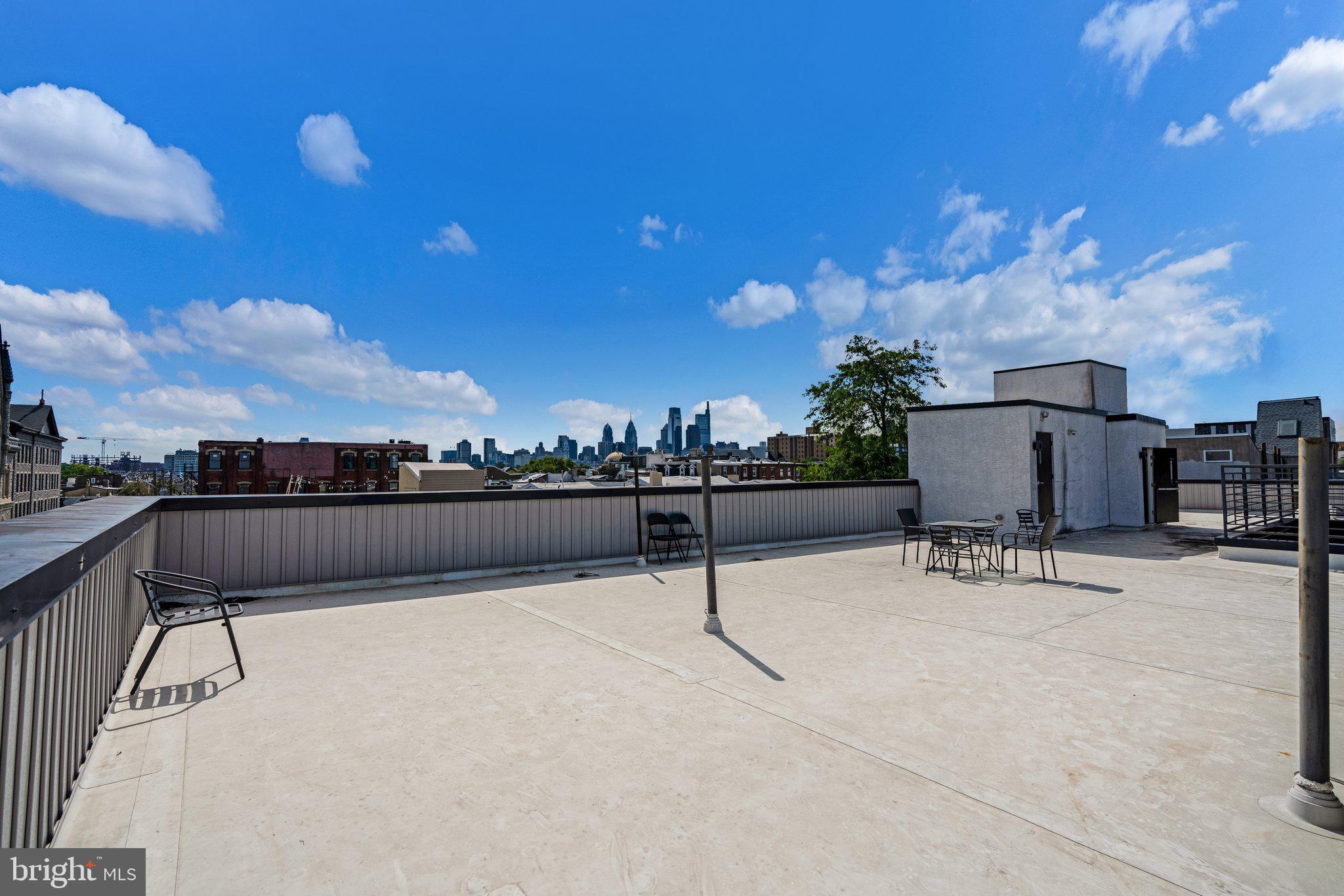 OLDE KENSINGTON - Residential Lease