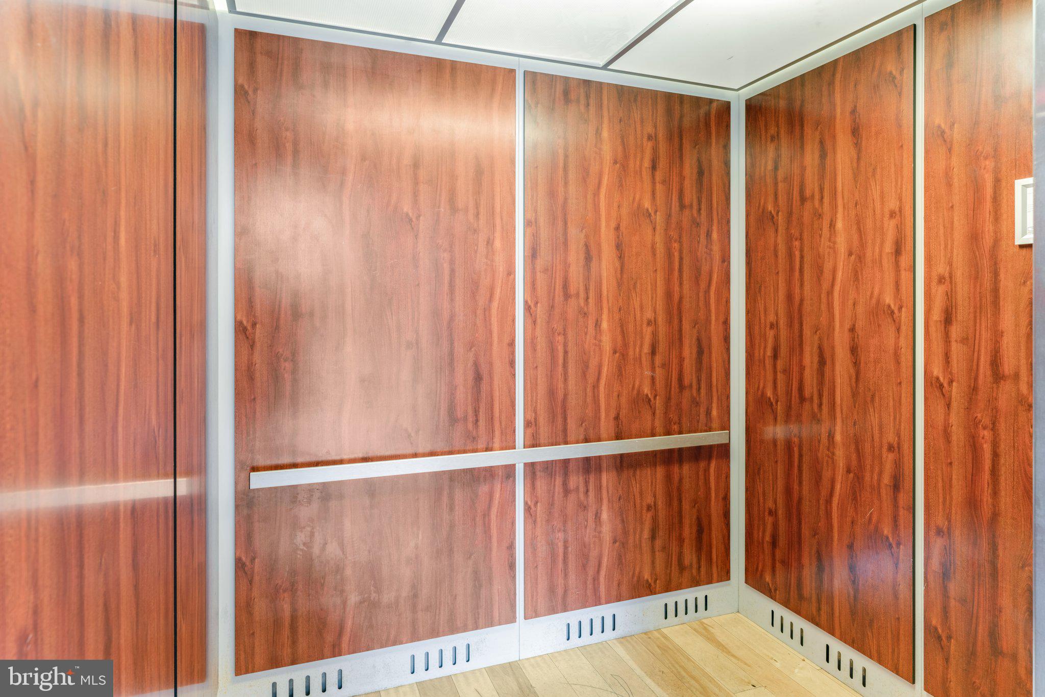 OLDE KENSINGTON - Residential Lease