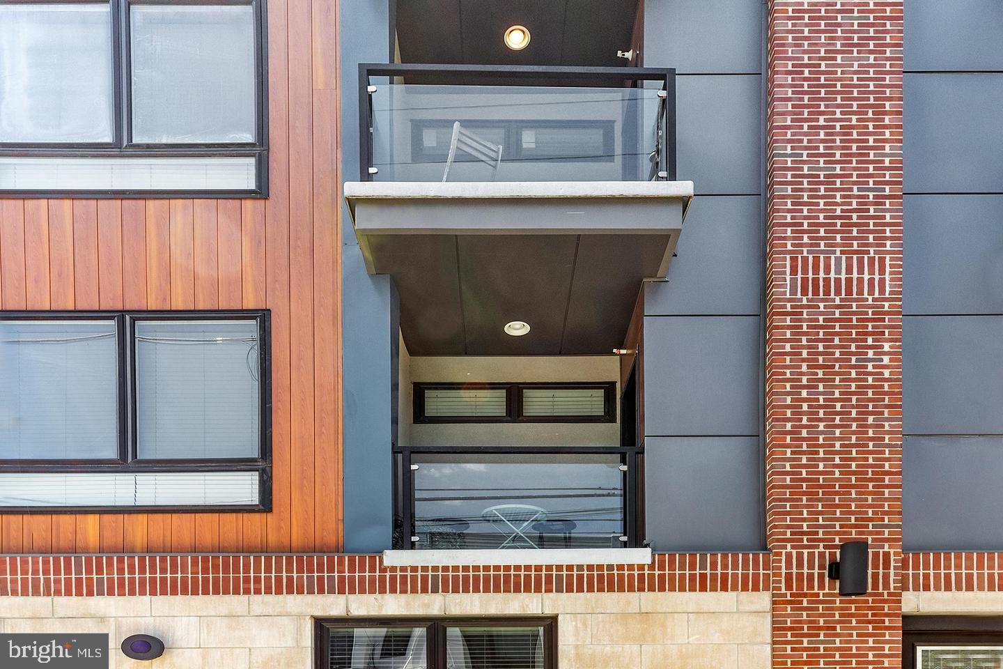 OLDE KENSINGTON - Residential Lease