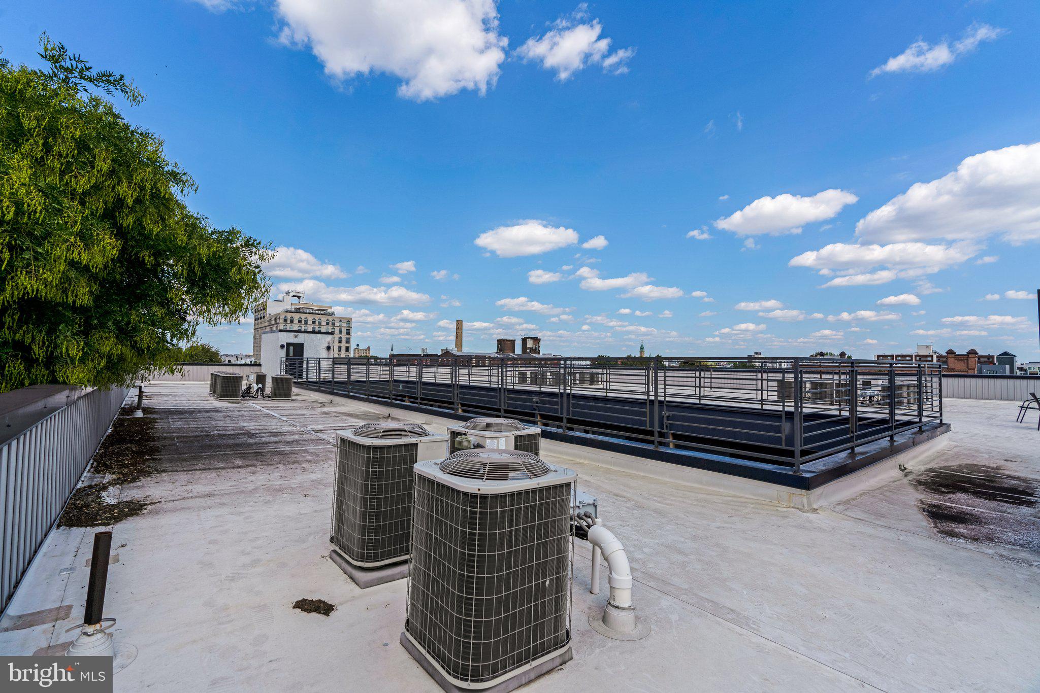 OLDE KENSINGTON - Residential Lease