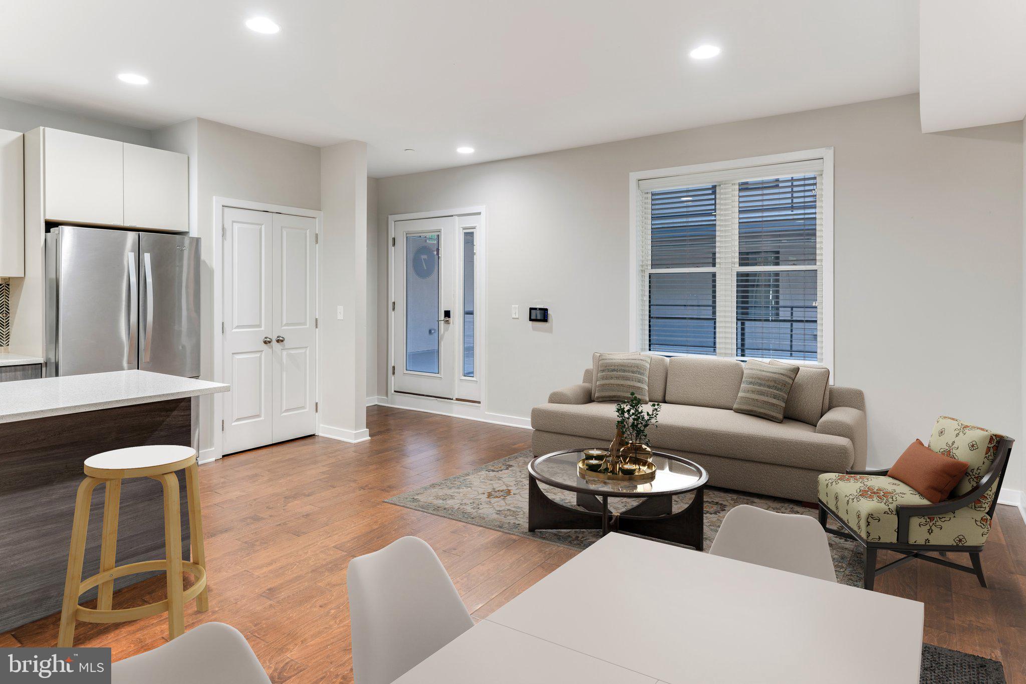OLDE KENSINGTON - Residential Lease