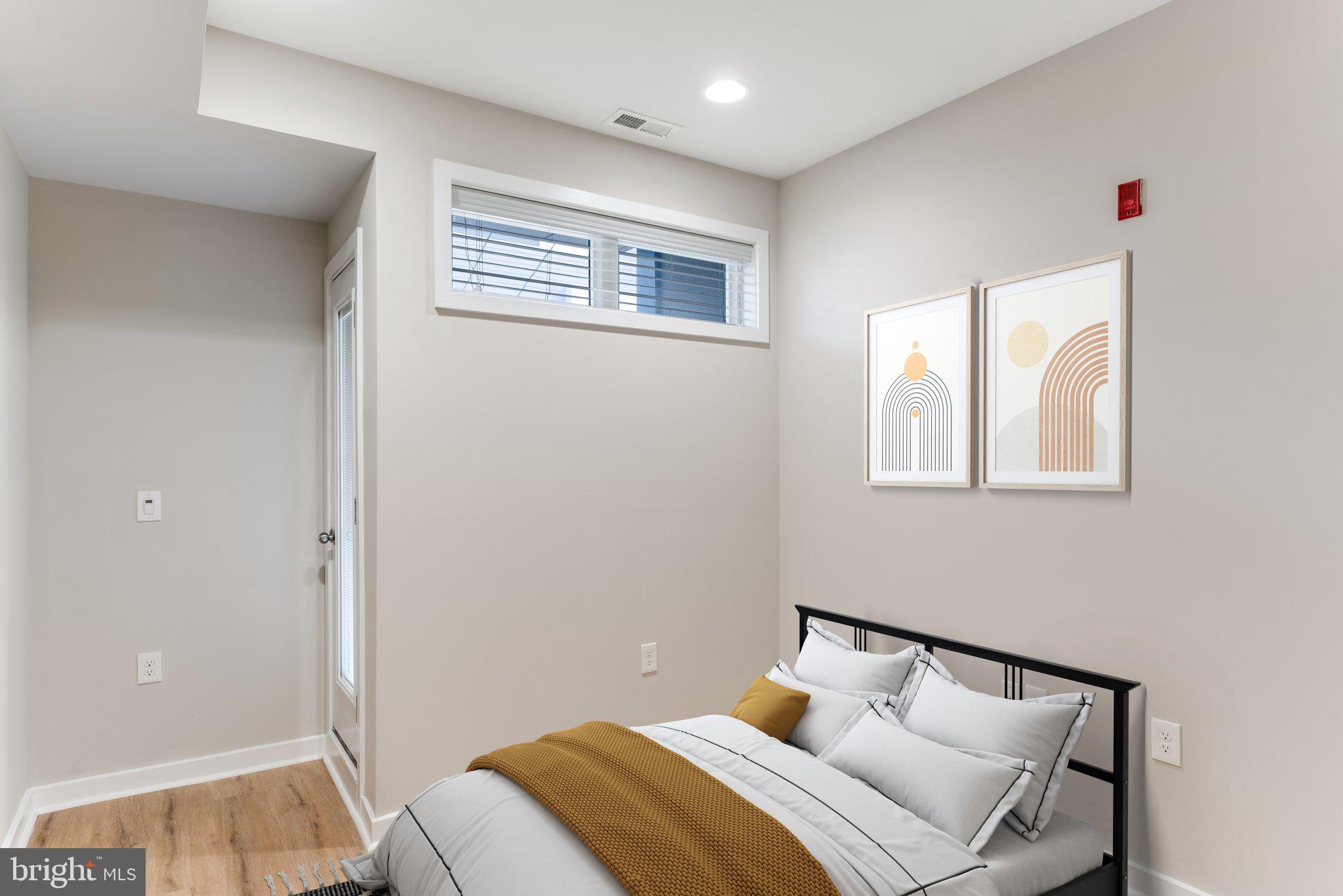 OLDE KENSINGTON - Residential Lease