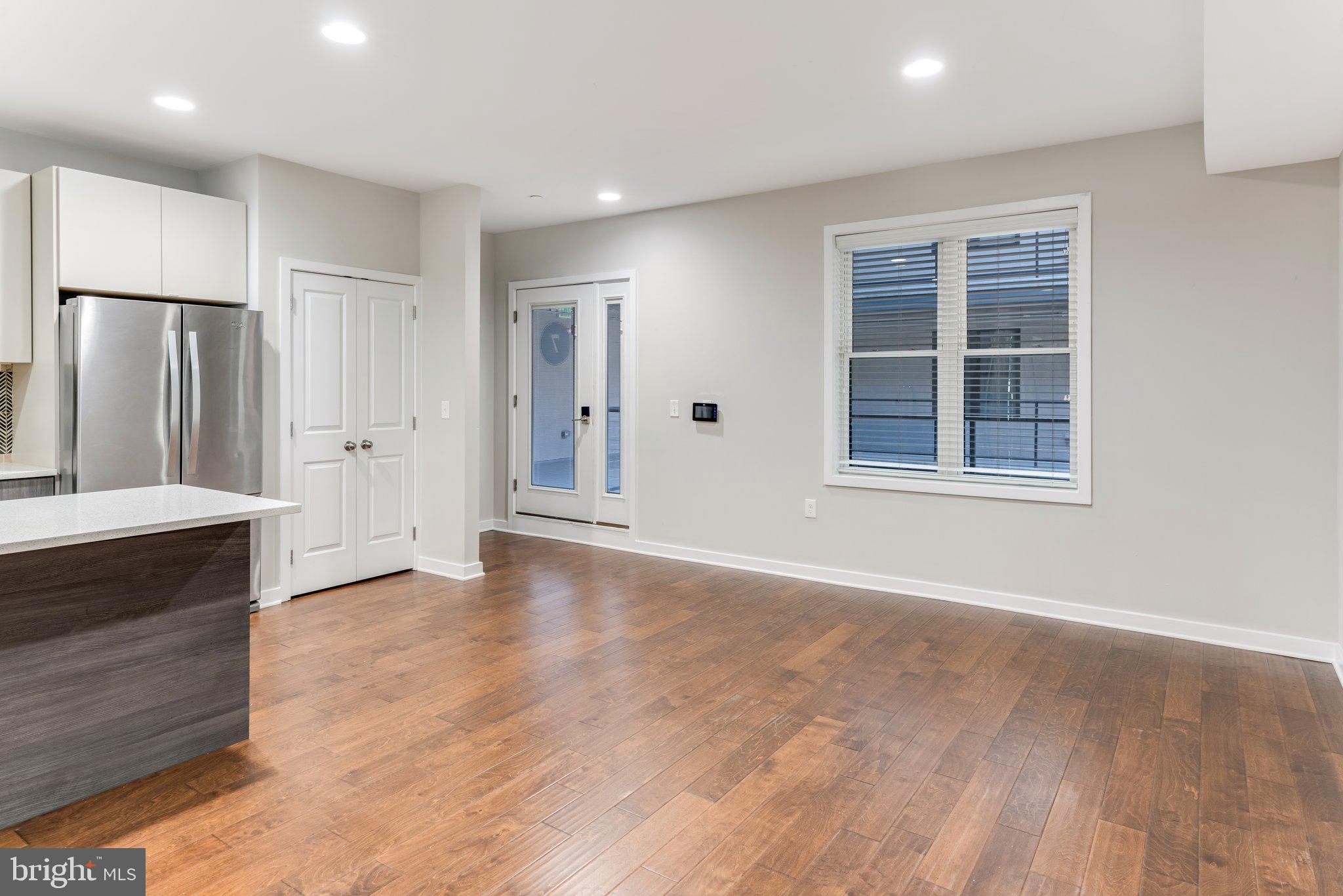 OLDE KENSINGTON - Residential Lease