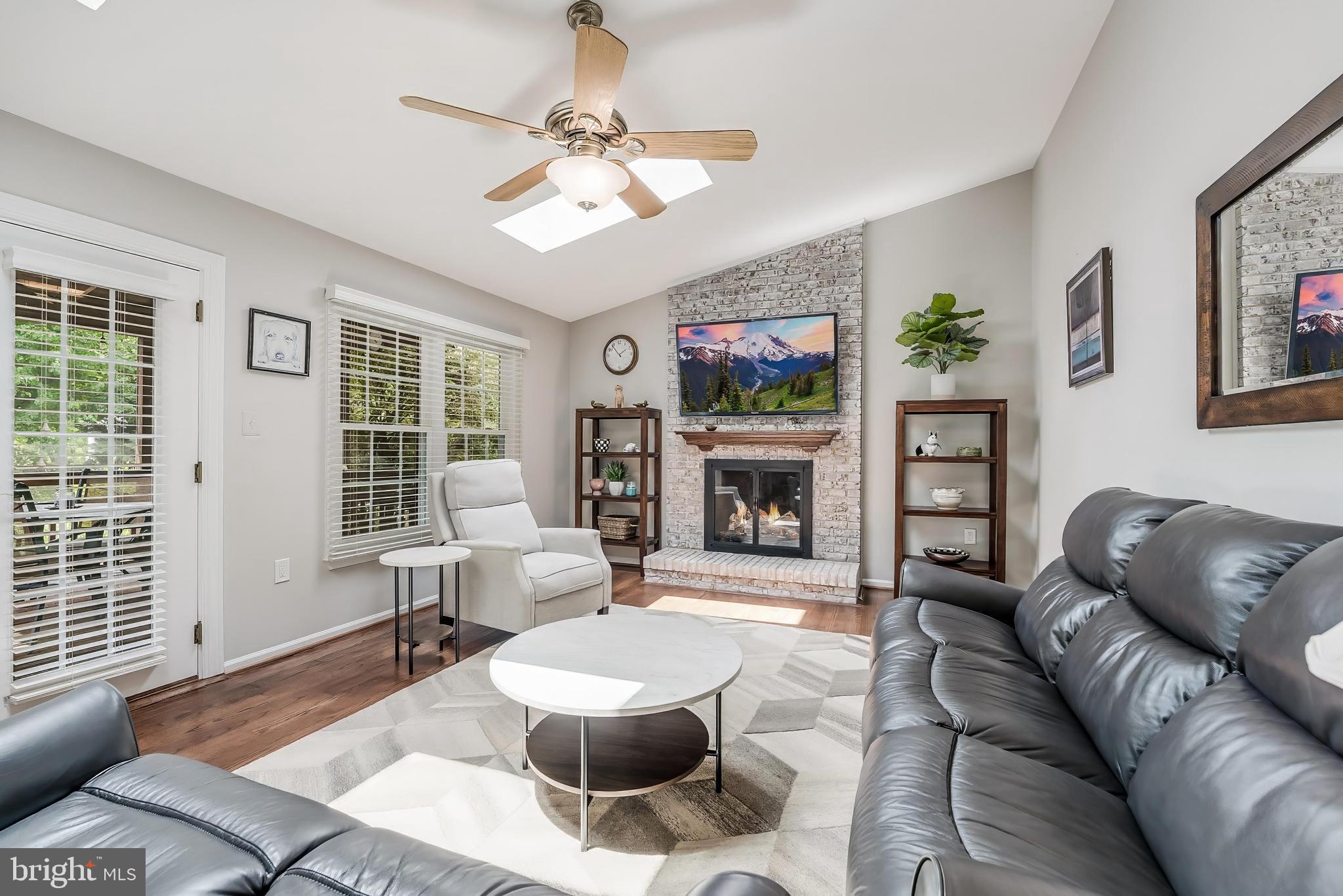 CHANTILLY HIGHLANDS - Residential