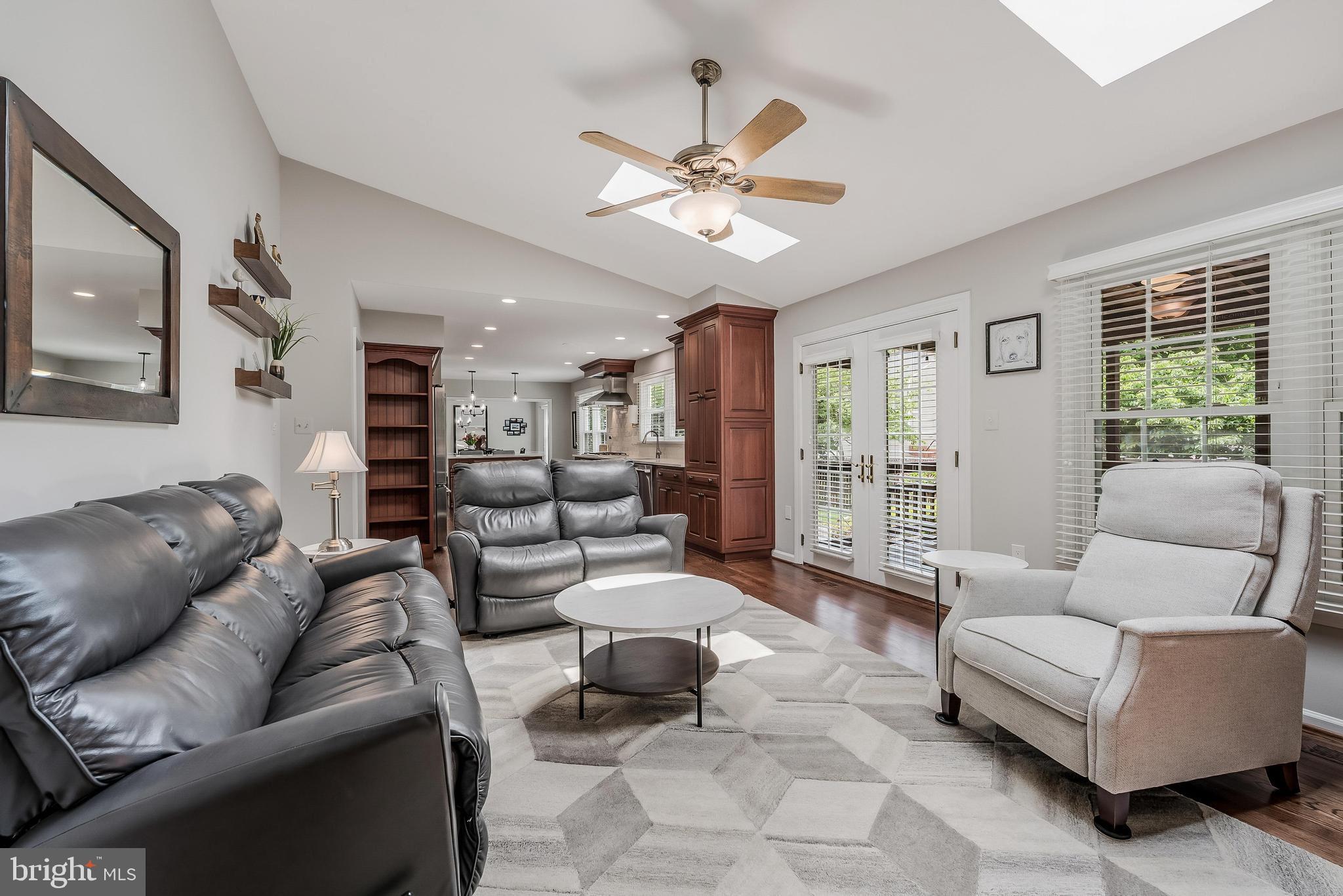 CHANTILLY HIGHLANDS - Residential