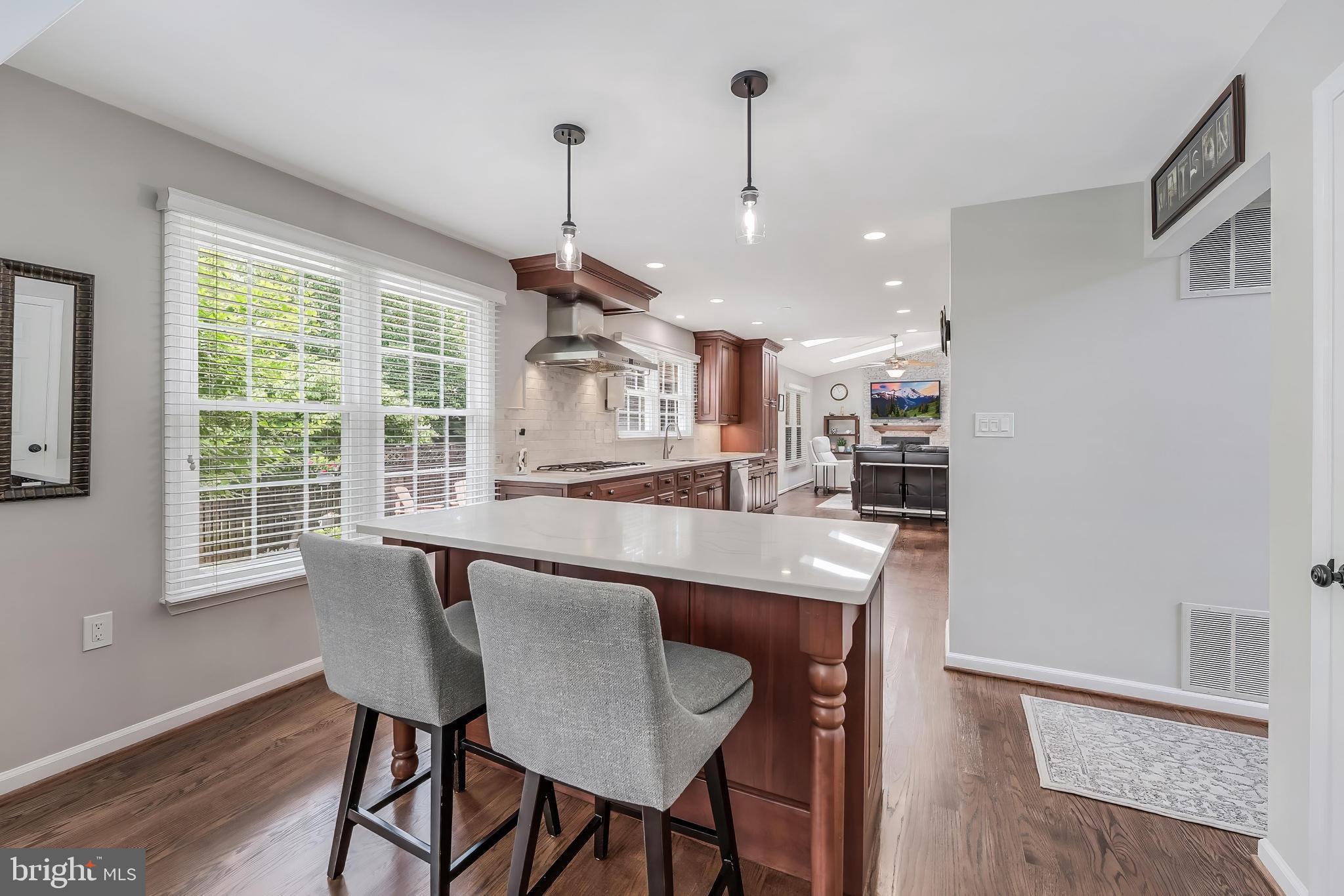 CHANTILLY HIGHLANDS - Residential