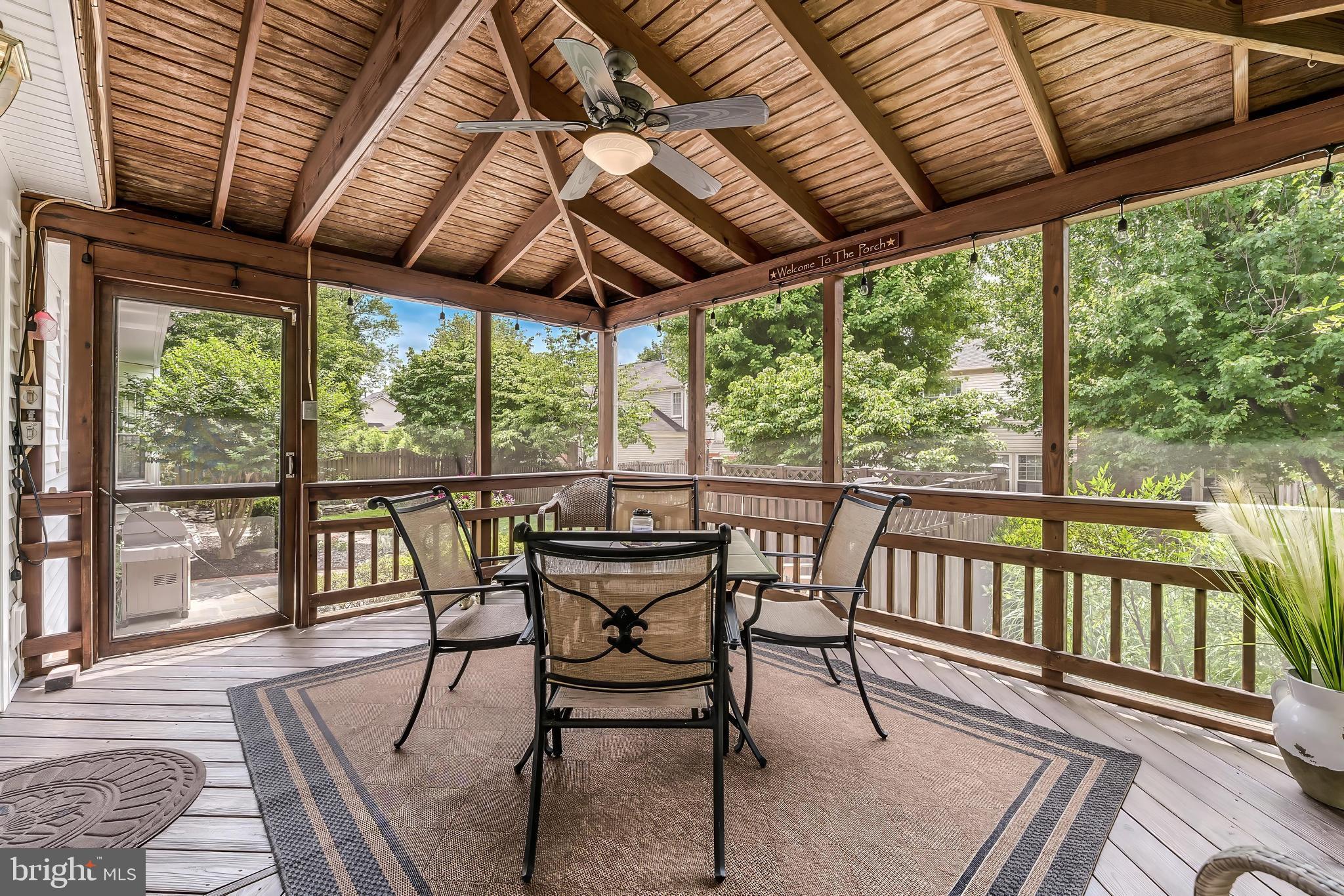 CHANTILLY HIGHLANDS - Residential
