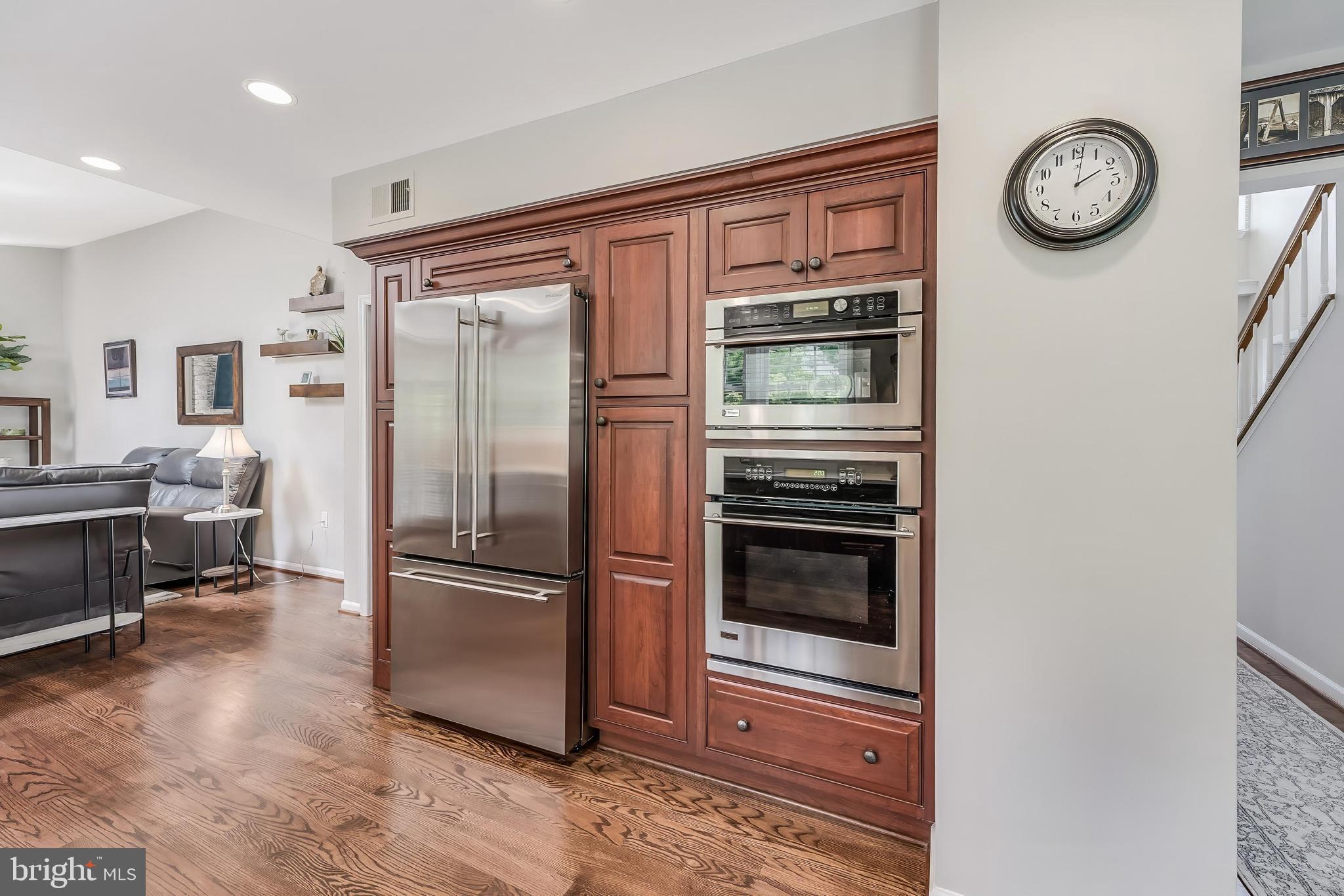 CHANTILLY HIGHLANDS - Residential