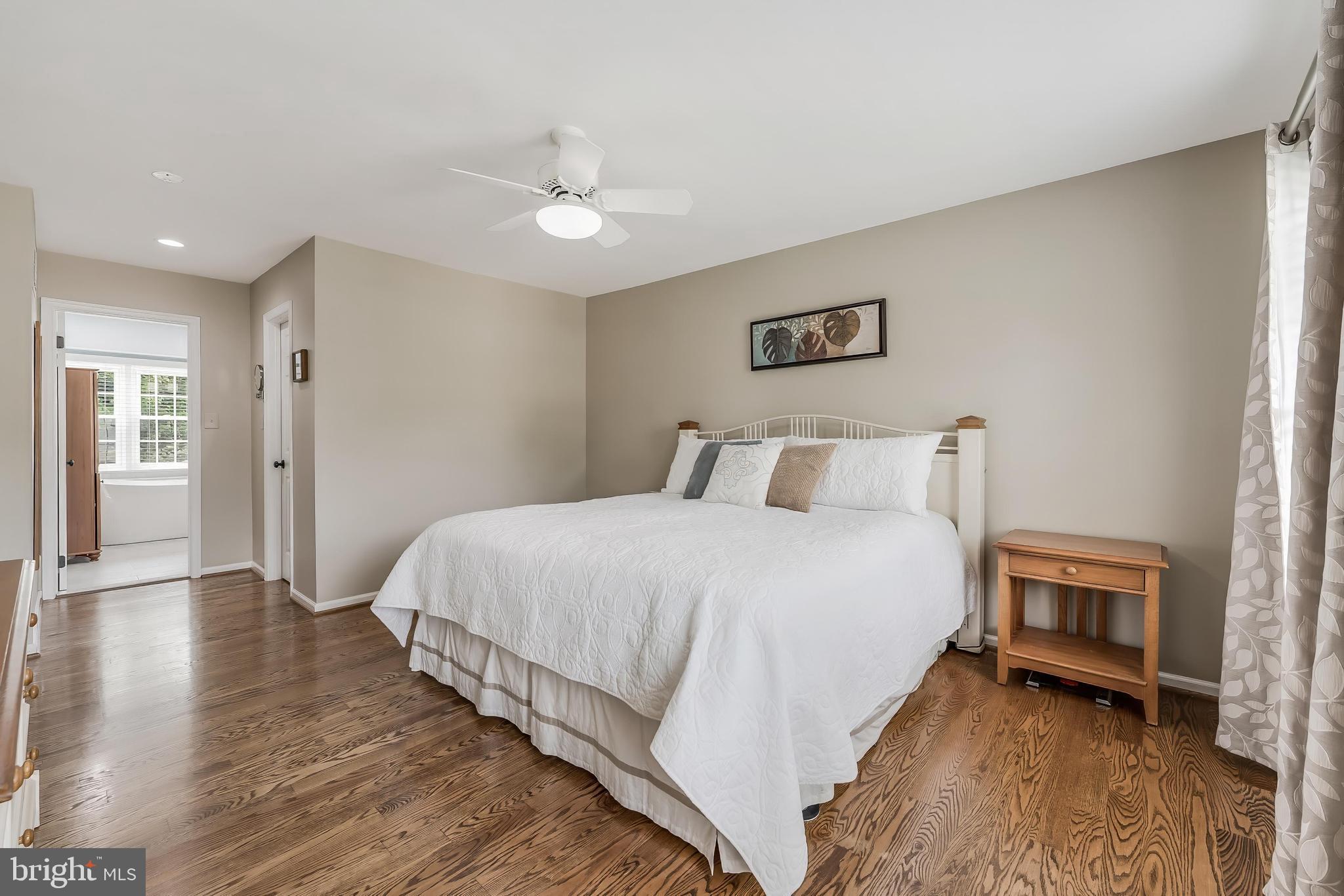 CHANTILLY HIGHLANDS - Residential