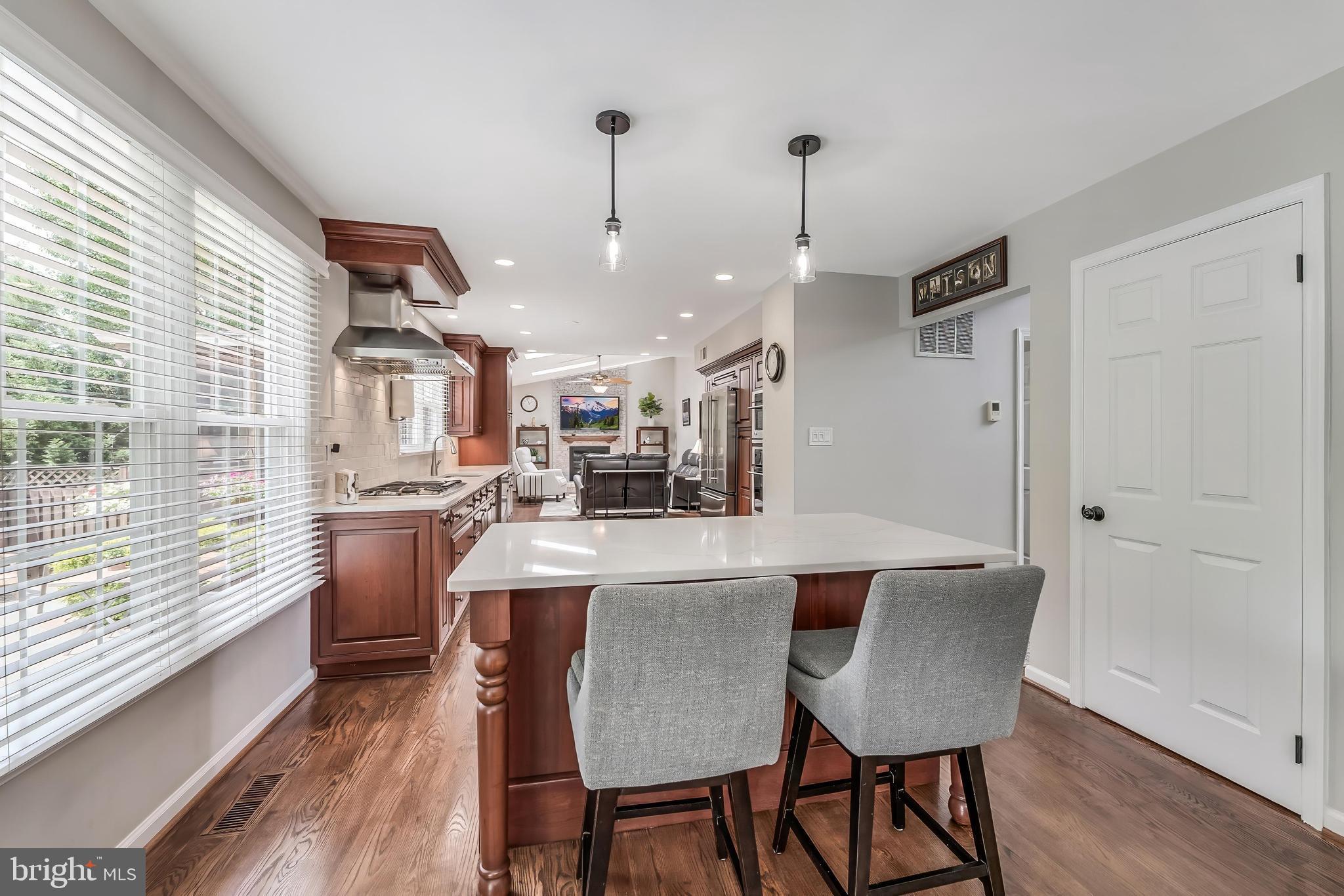 CHANTILLY HIGHLANDS - Residential