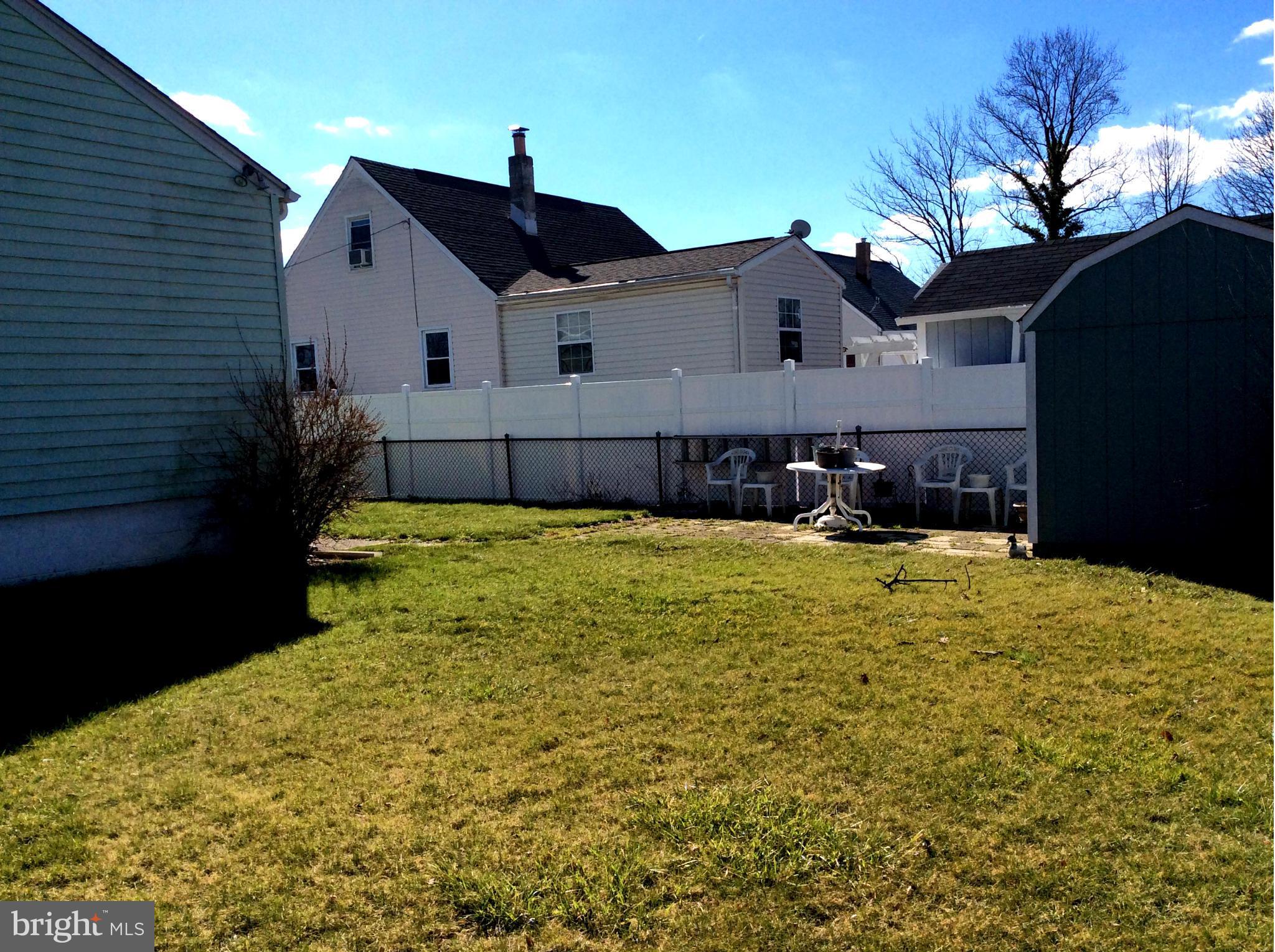 ARUNDEL GARDENS - Residential
