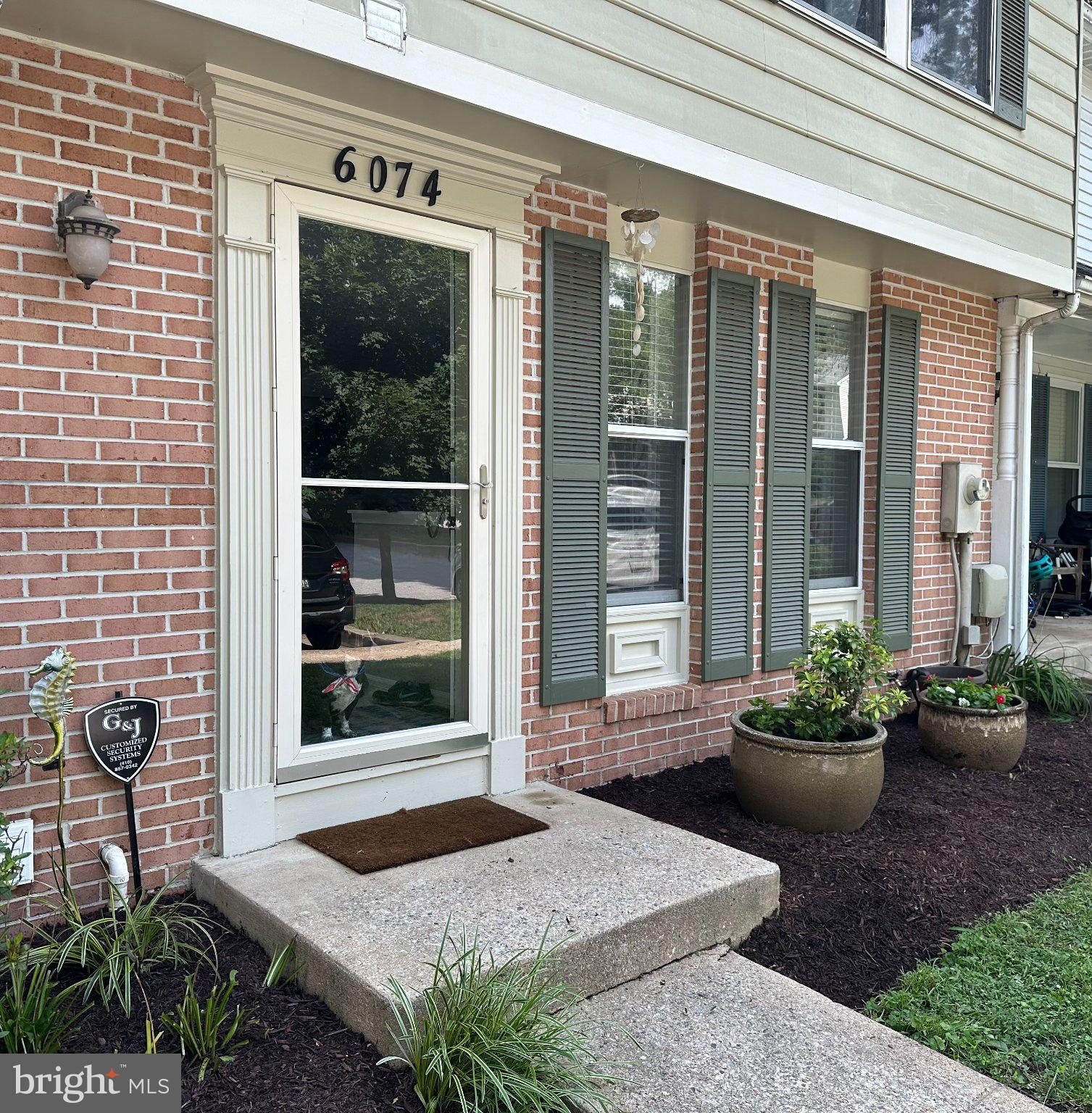 Welcome home to this beautifully maintained Columbia townhome! Gleaming new flooring runs throughout, and the pride of ownership shows in every room. Best of all, the big-ticket items are already done for you: a new roof (2021), new HVAC heat pump system (2022), and new water heater (2022) mean true move-in-ready peace of mind.
Beyond your front door, enjoy everything the Columbia Association has to offer — miles of scenic walking and hiking trails, access to 27 pools, and a year-round calendar of community events. This is more than a townhome; it's a lifestyle. Come see it before it's gone!
