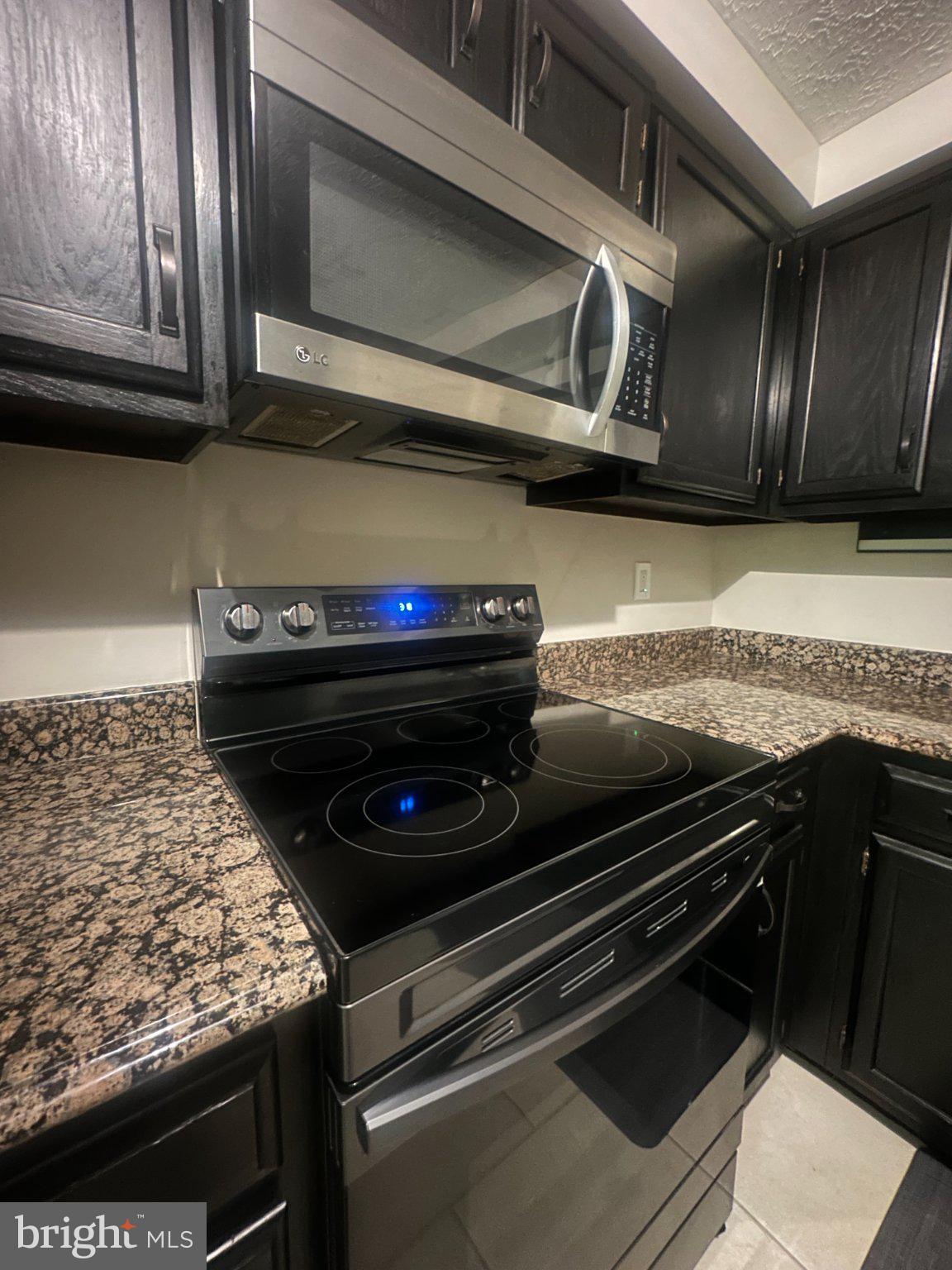HICKORY RIDGE - Residential