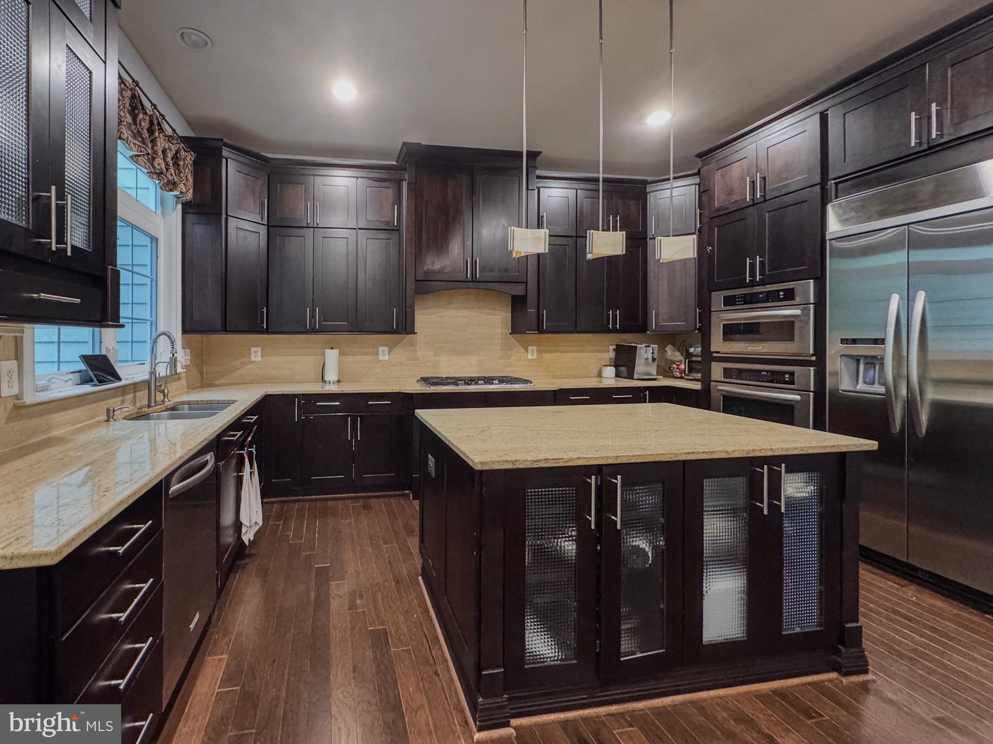 STOCKWELL MANOR - Residential Lease