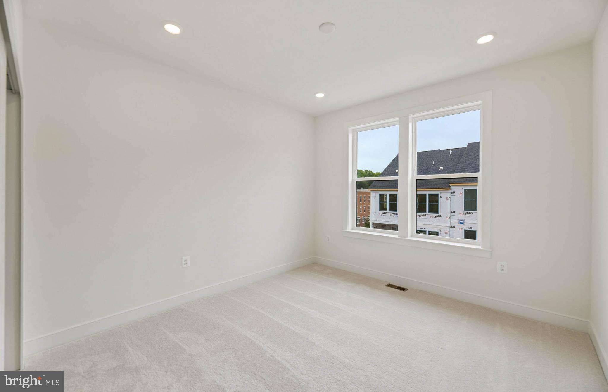 WATKINS MILL STATION - Residential