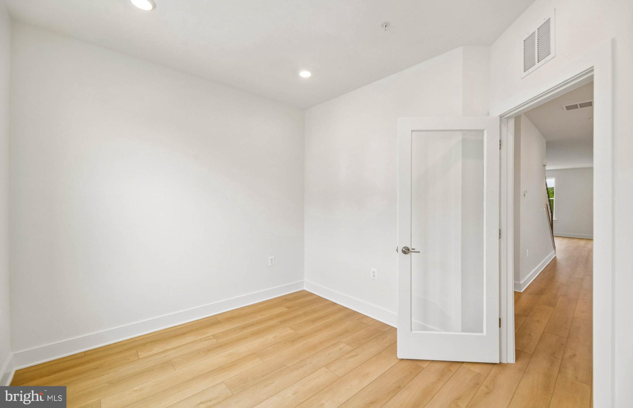 WATKINS MILL STATION - Residential