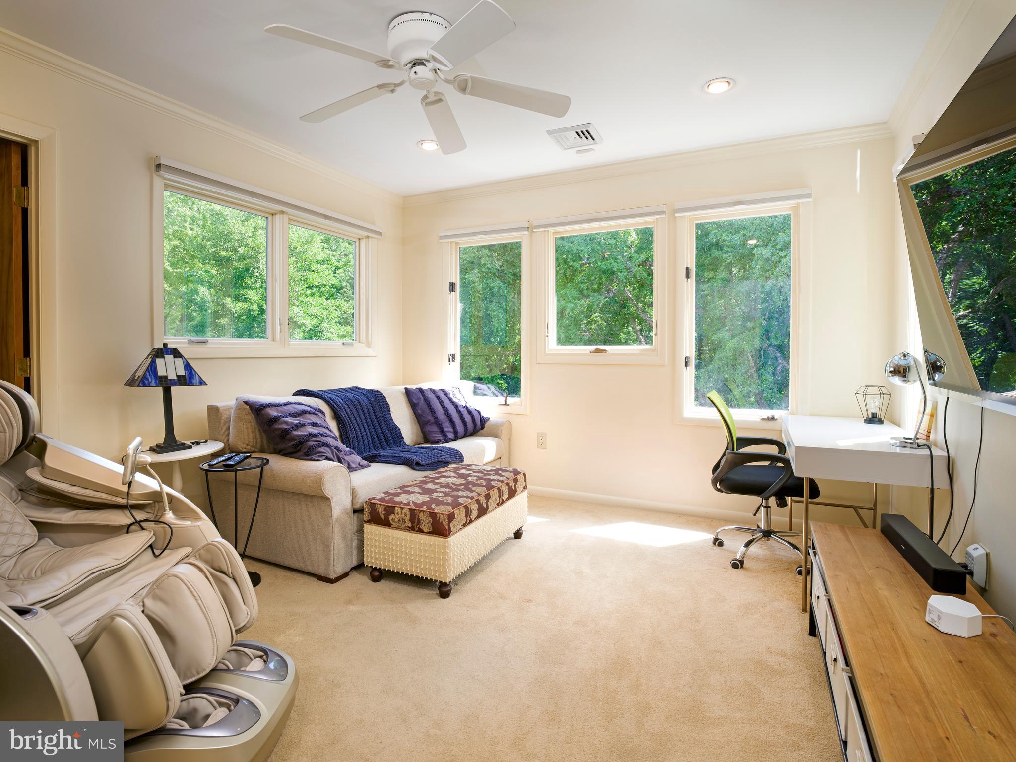 INDIAN CREEK - Residential