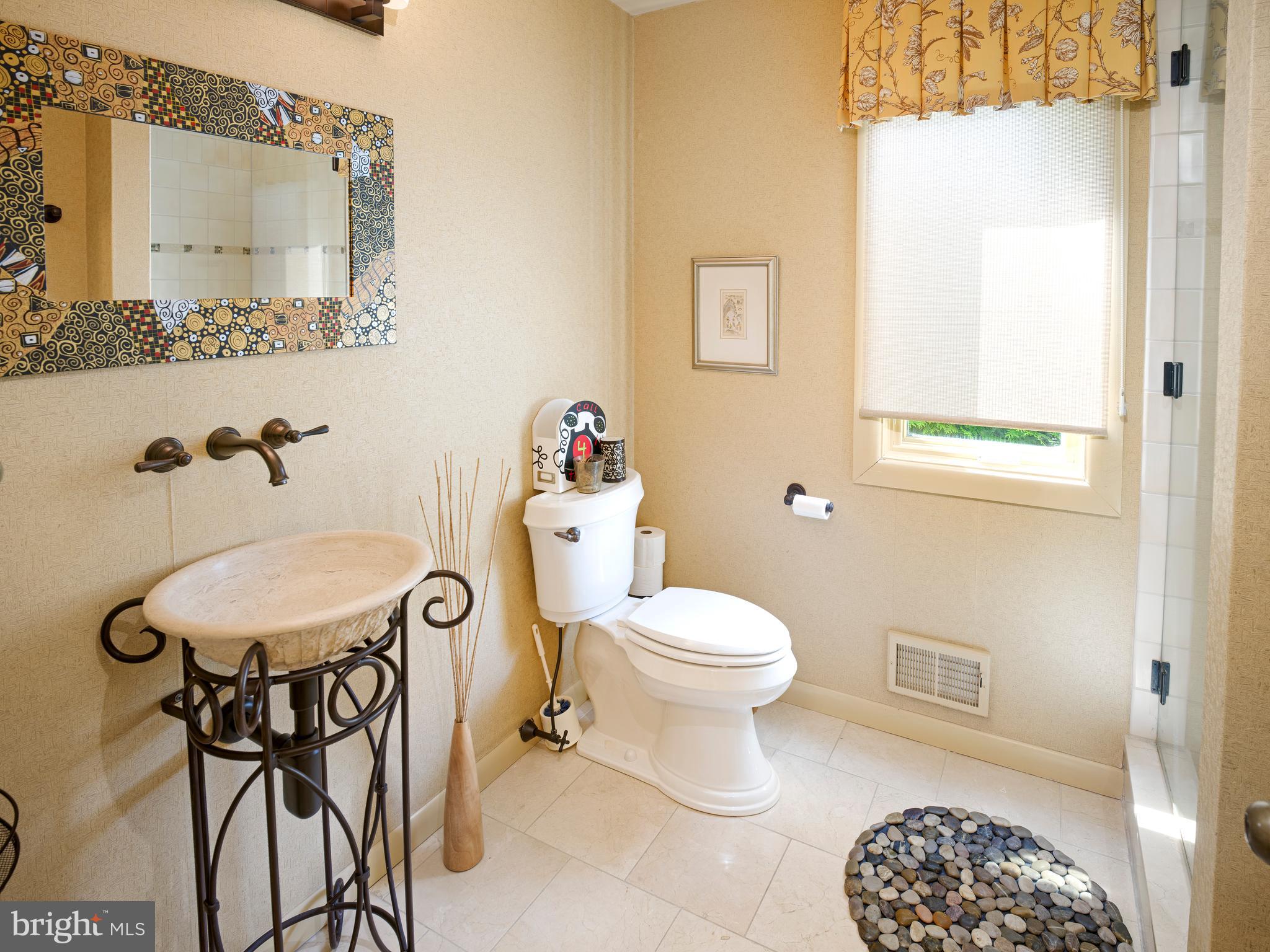 INDIAN CREEK - Residential