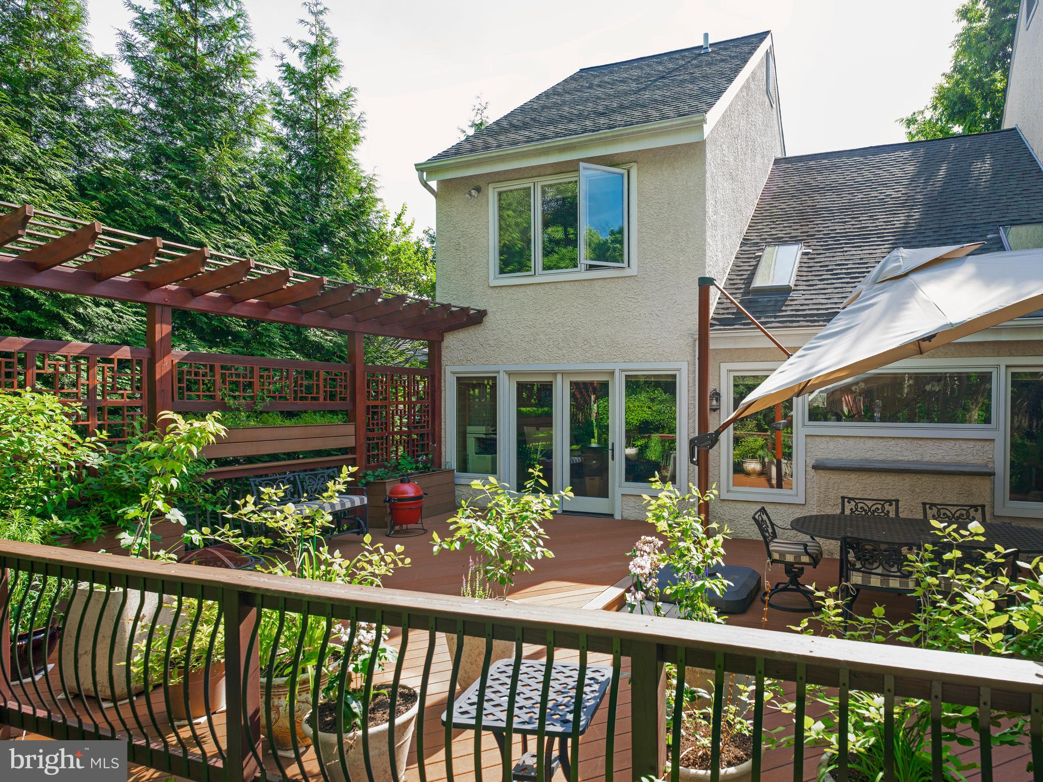 INDIAN CREEK - Residential