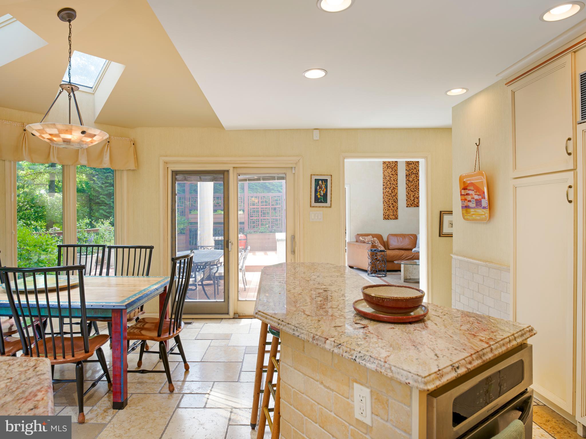 INDIAN CREEK - Residential