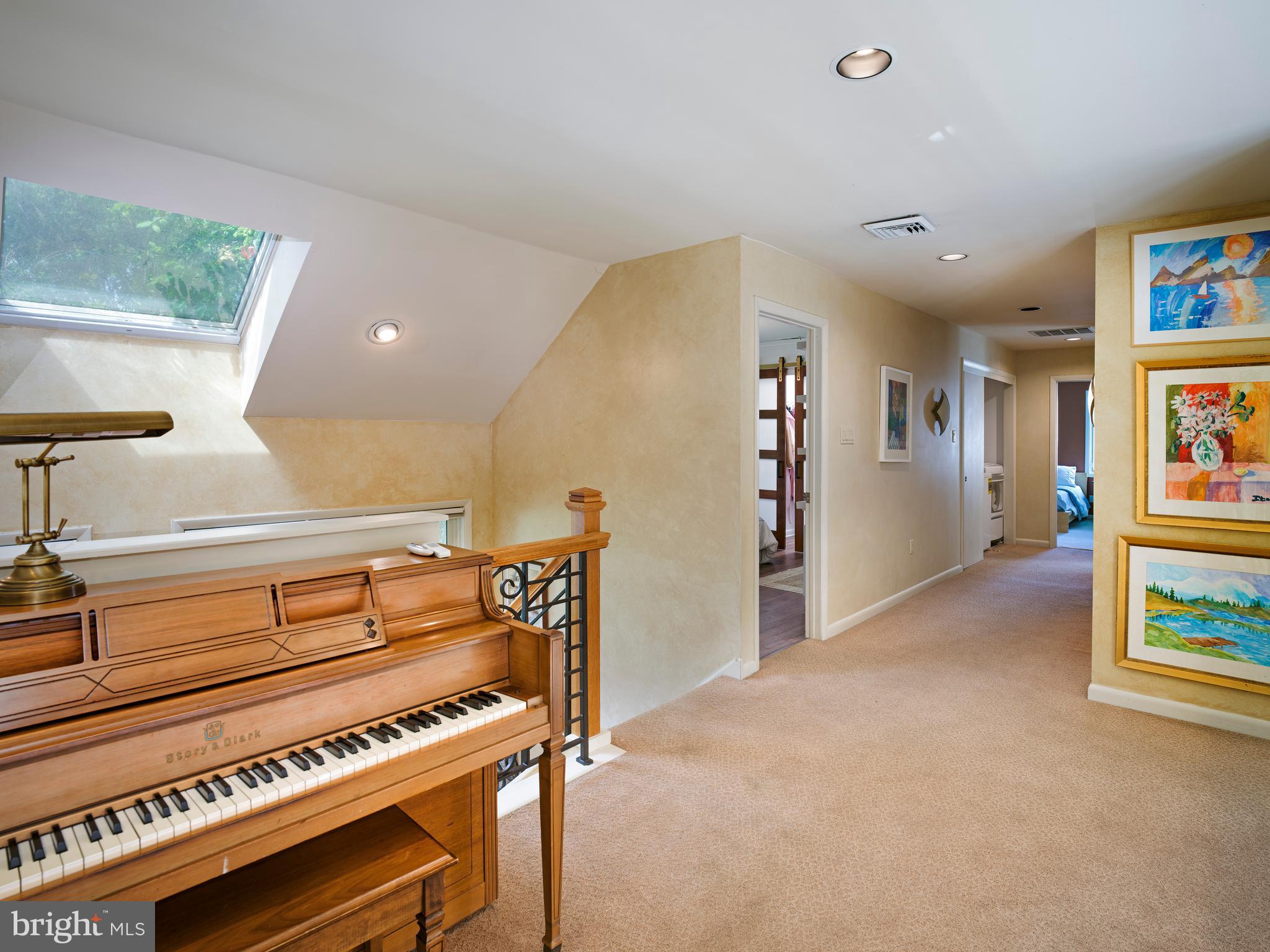 INDIAN CREEK - Residential